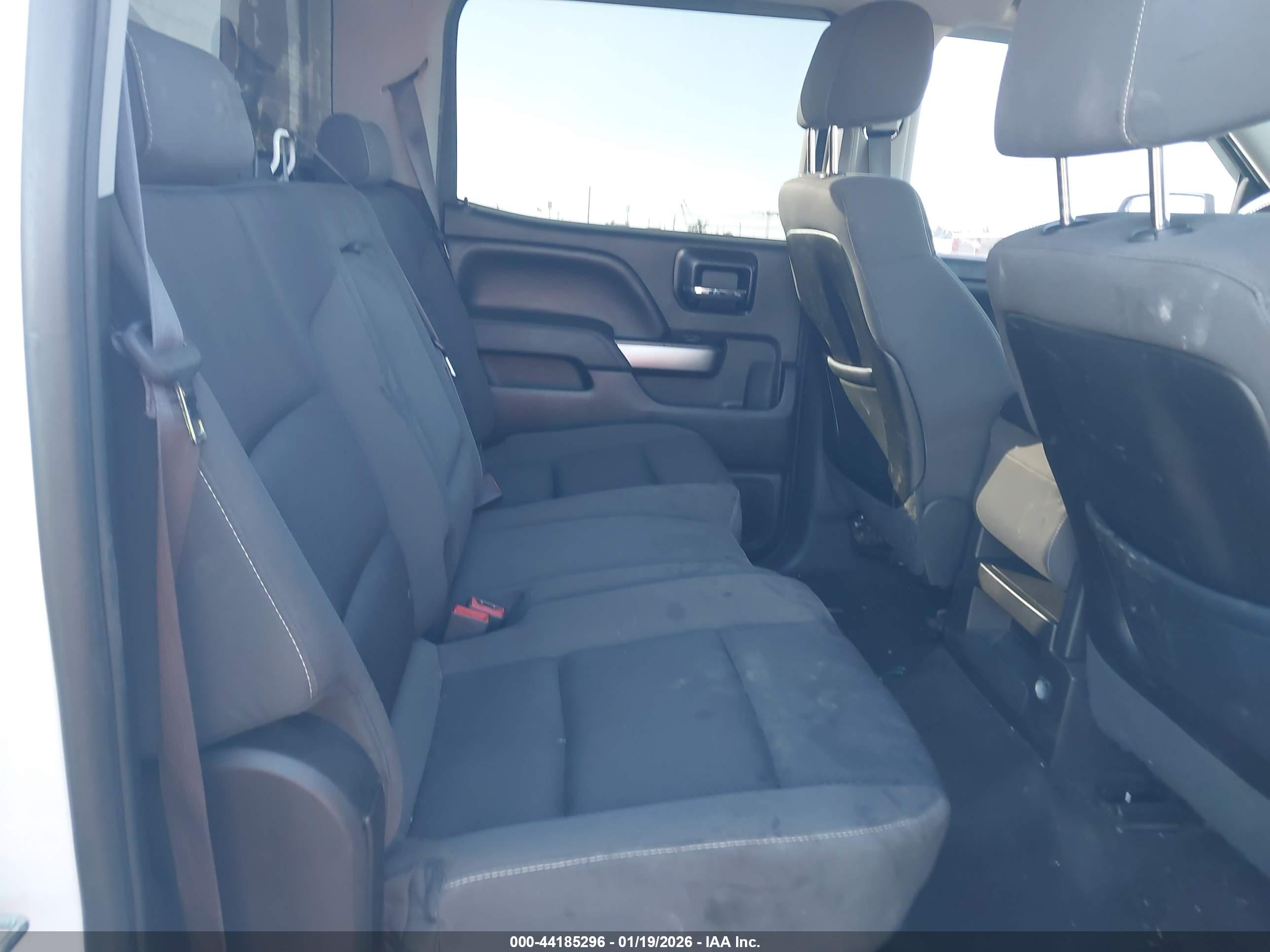 CHEVROLET SILVERADO image 8