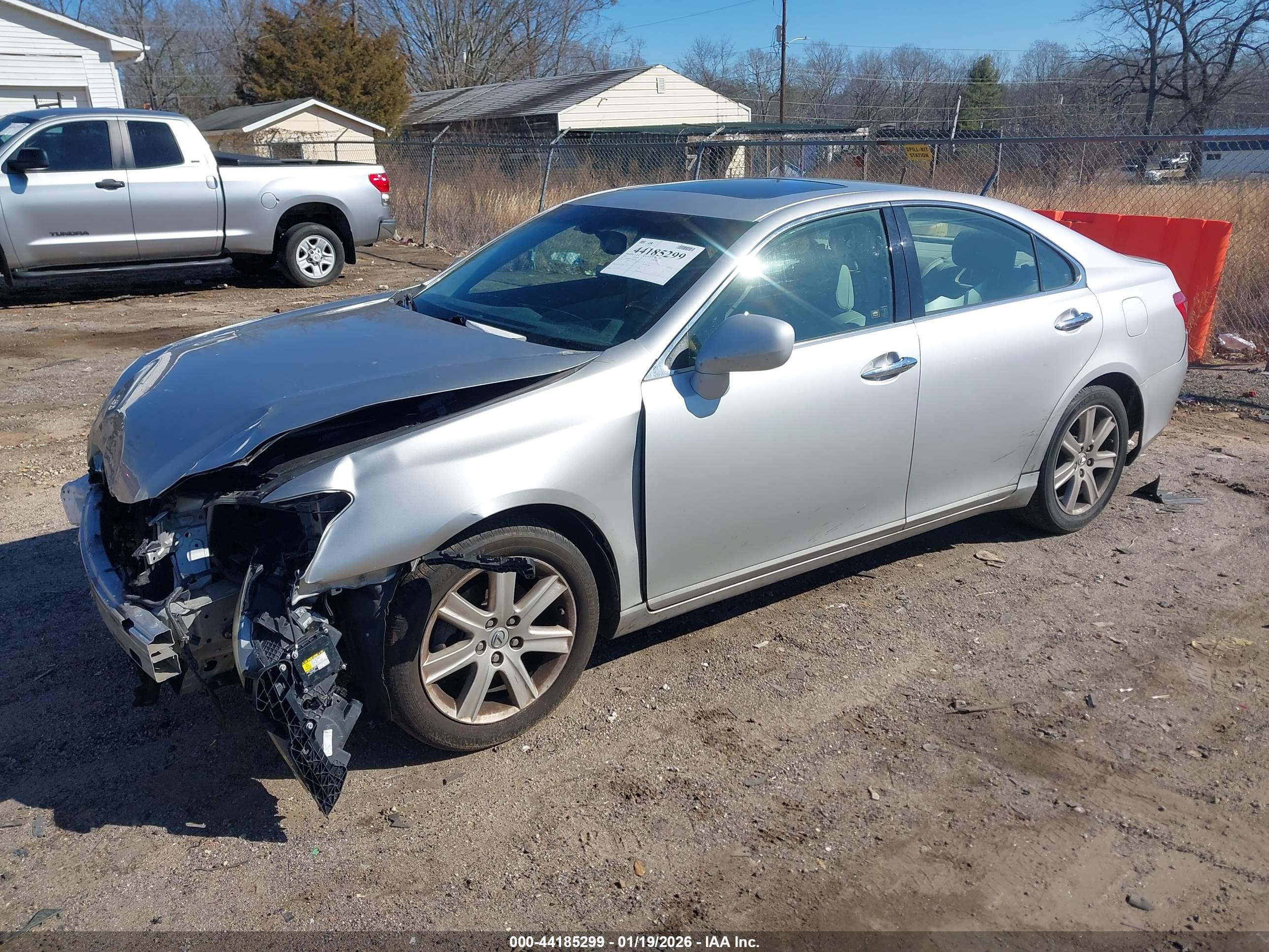 LEXUS ES image 2