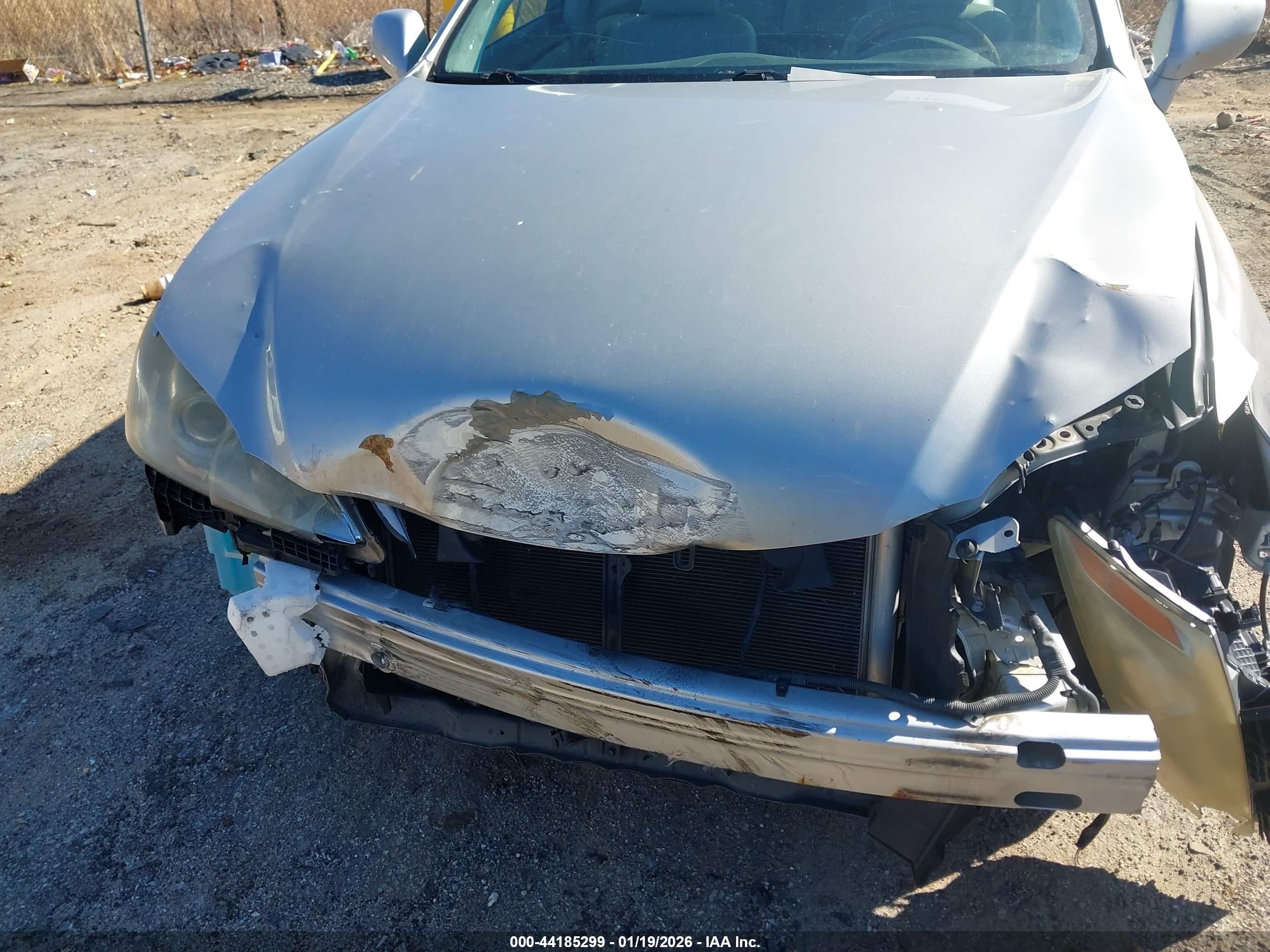 LEXUS ES image 6