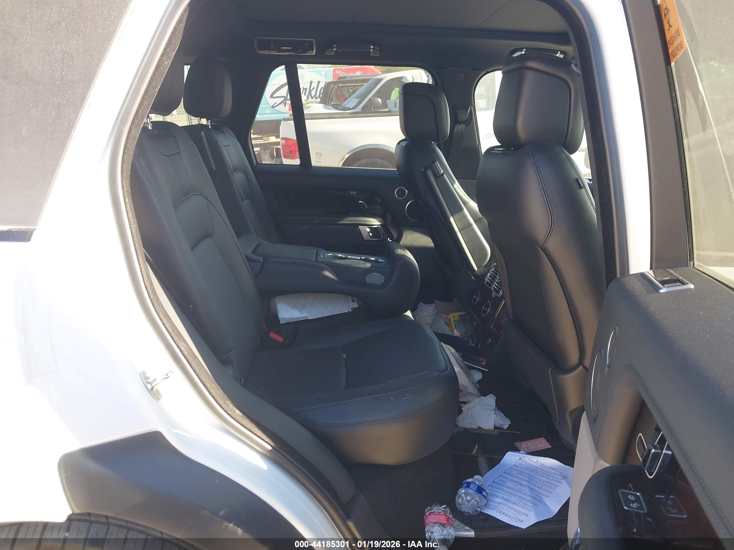 LAND ROVER image 8