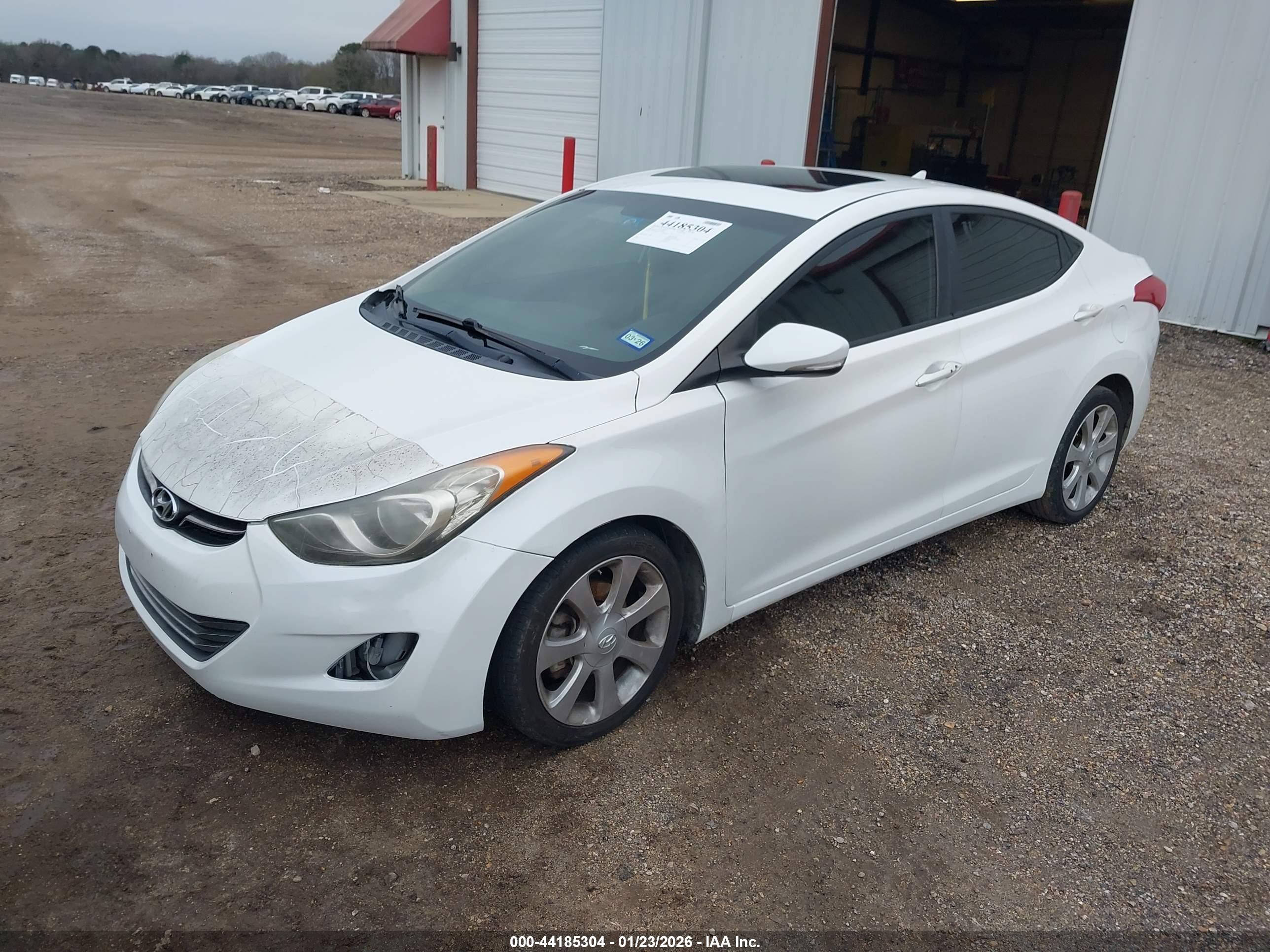 HYUNDAI ELANTRA image 2