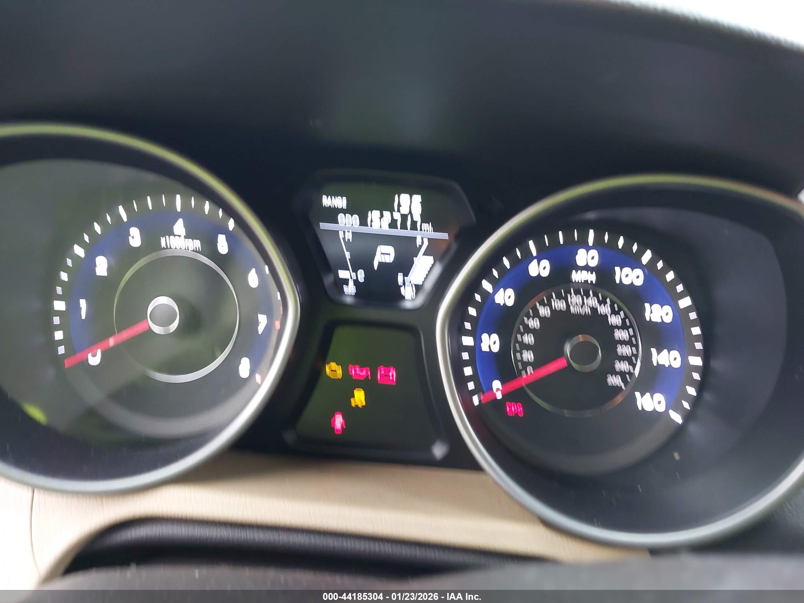 HYUNDAI ELANTRA image 7