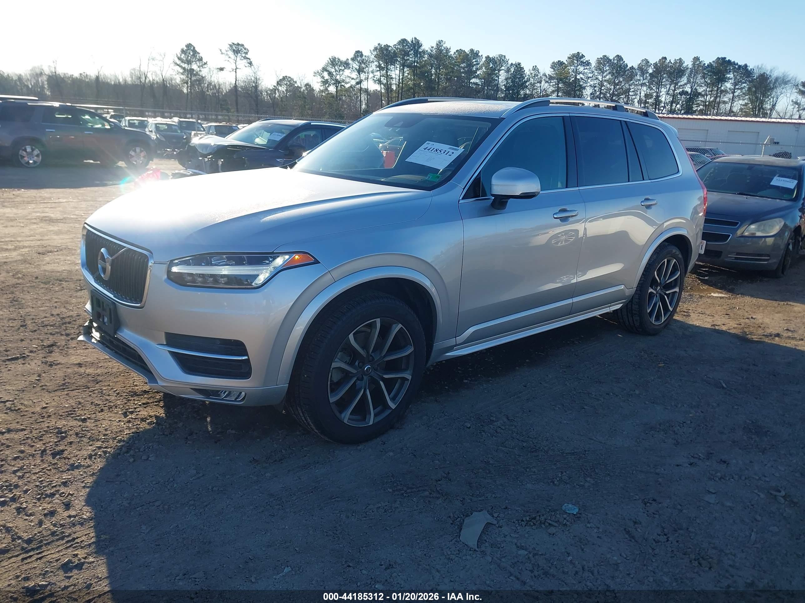 VOLVO XC90 image 2