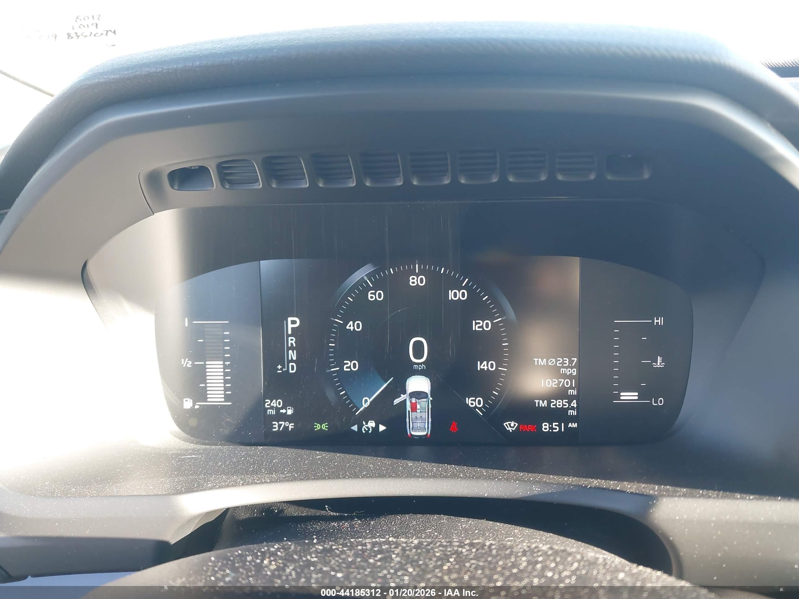 VOLVO XC90 image 7