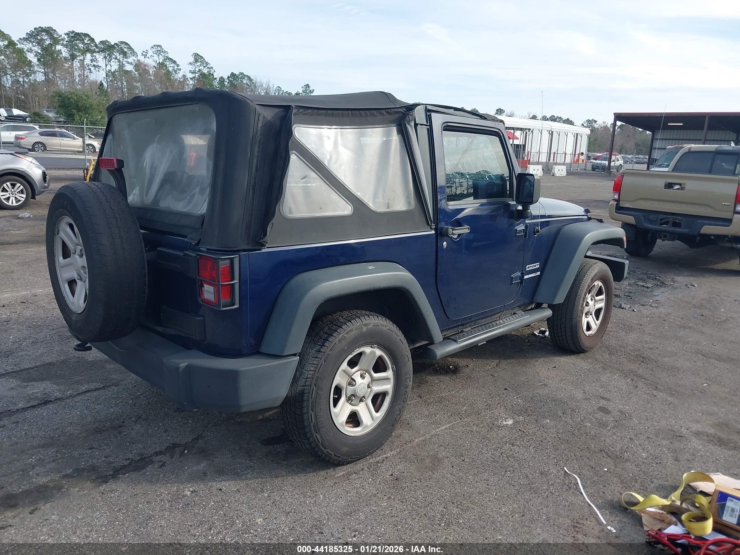 JEEP WRANGLER image 4