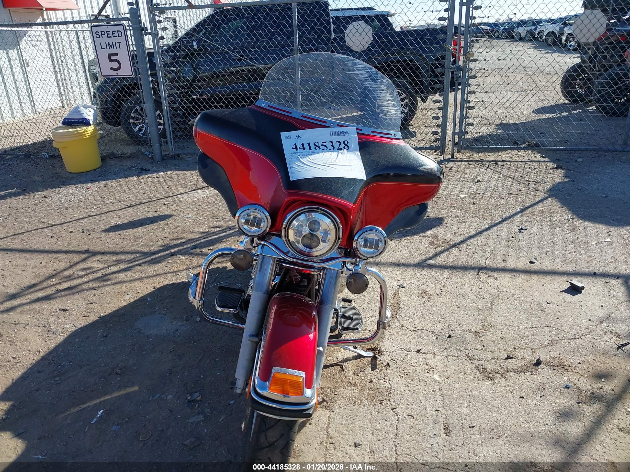 HARLEY-DAVIDSON FLHTCU image 5