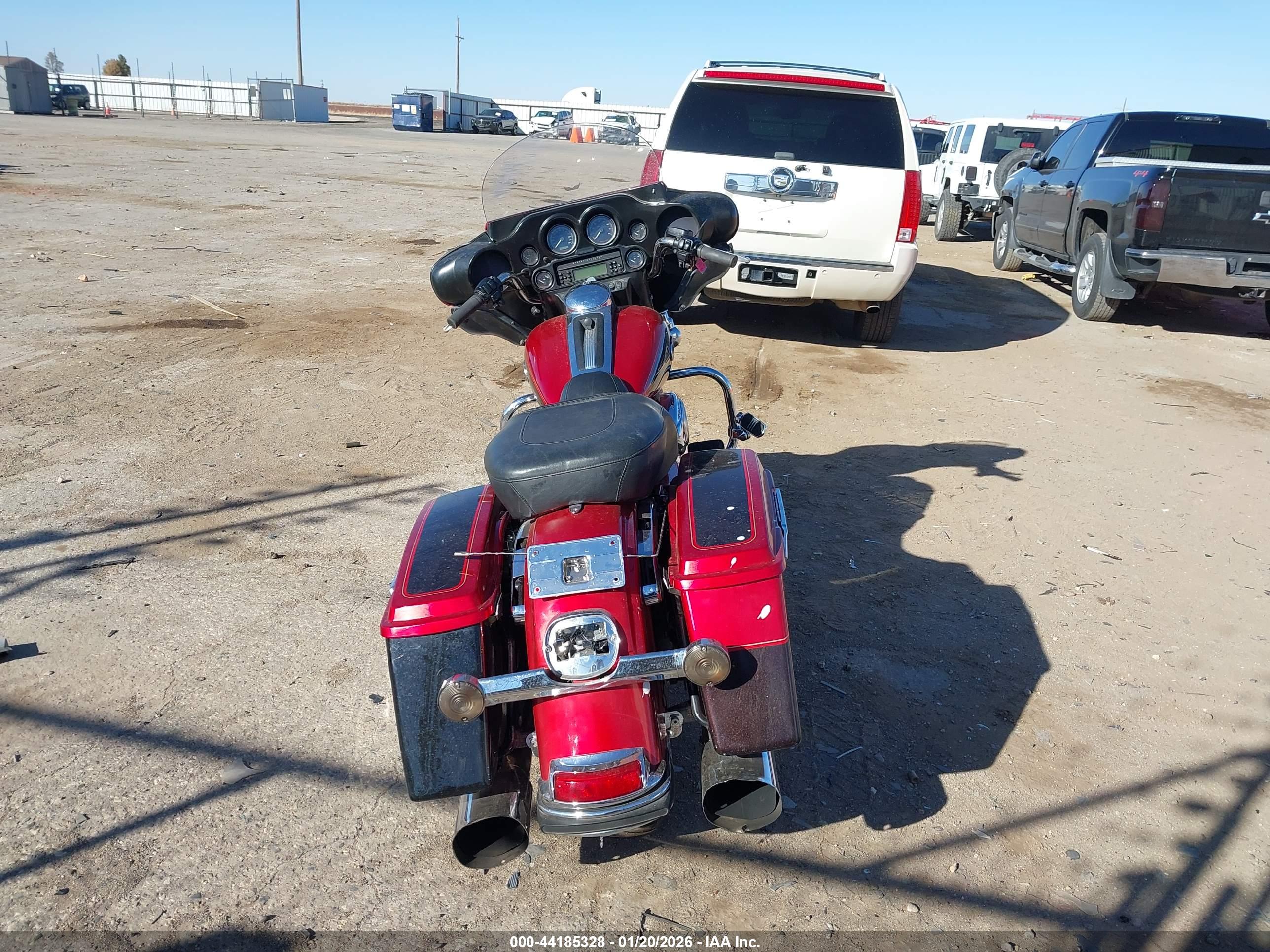 HARLEY-DAVIDSON FLHTCU image 6