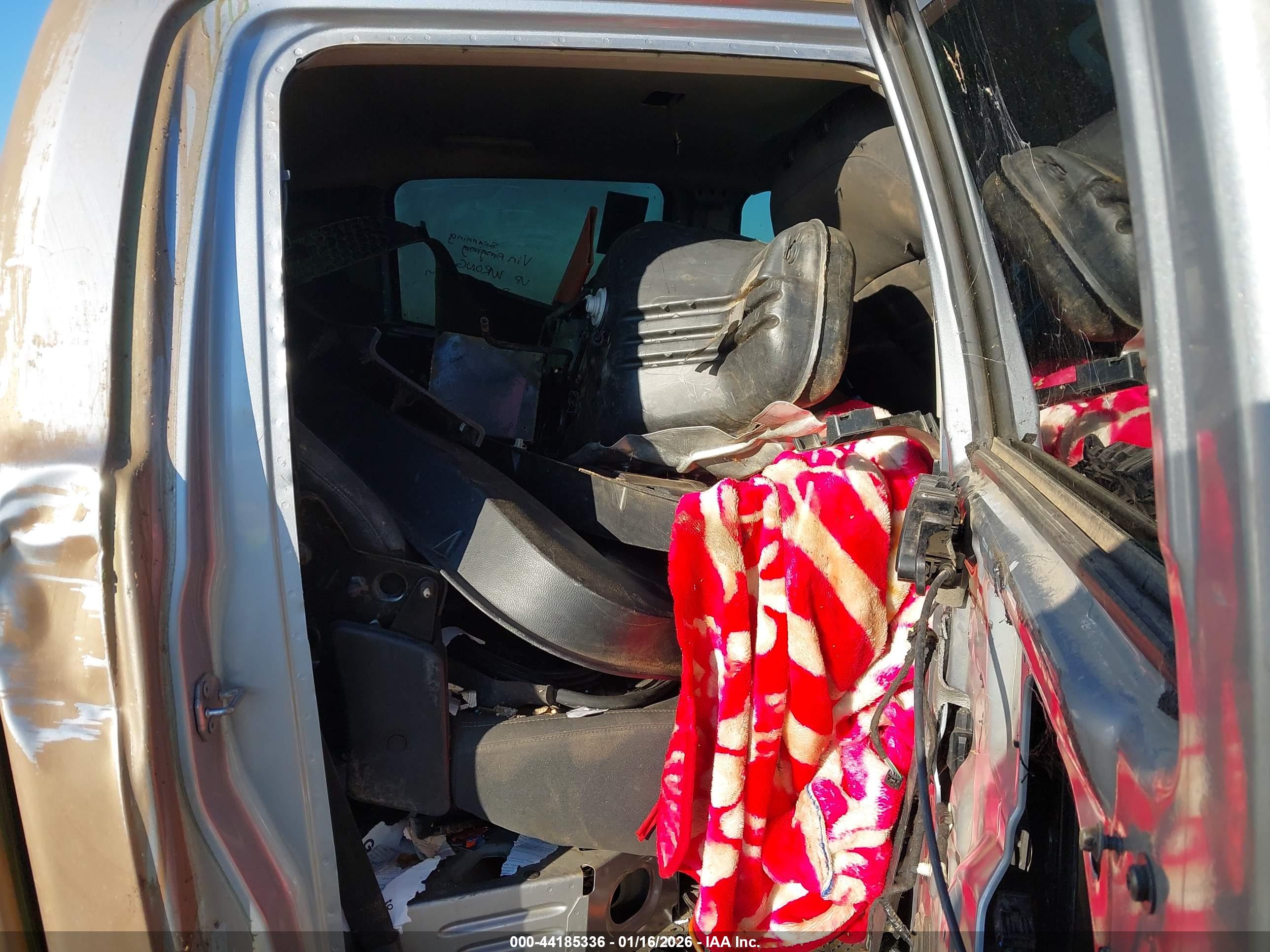 FORD RANGER image 8