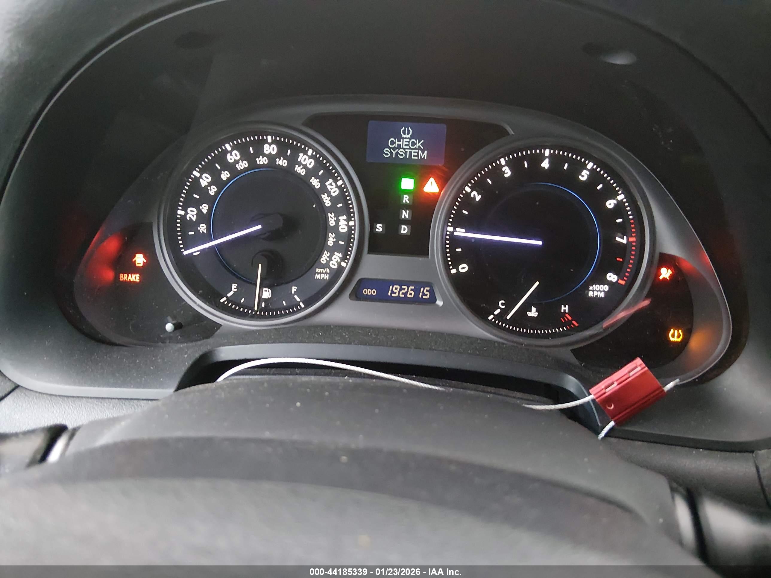 LEXUS IS image 7