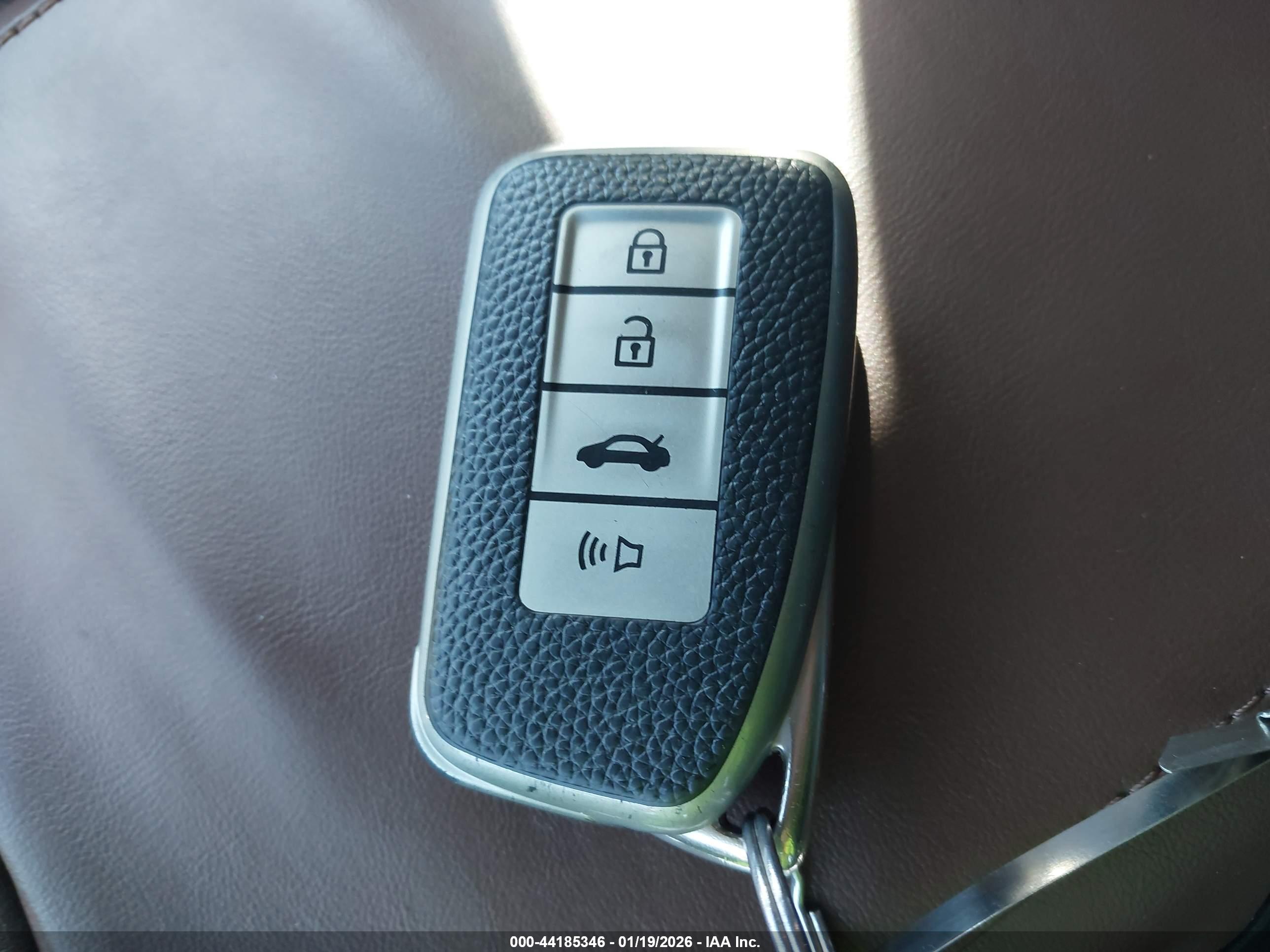 LEXUS RX image 11