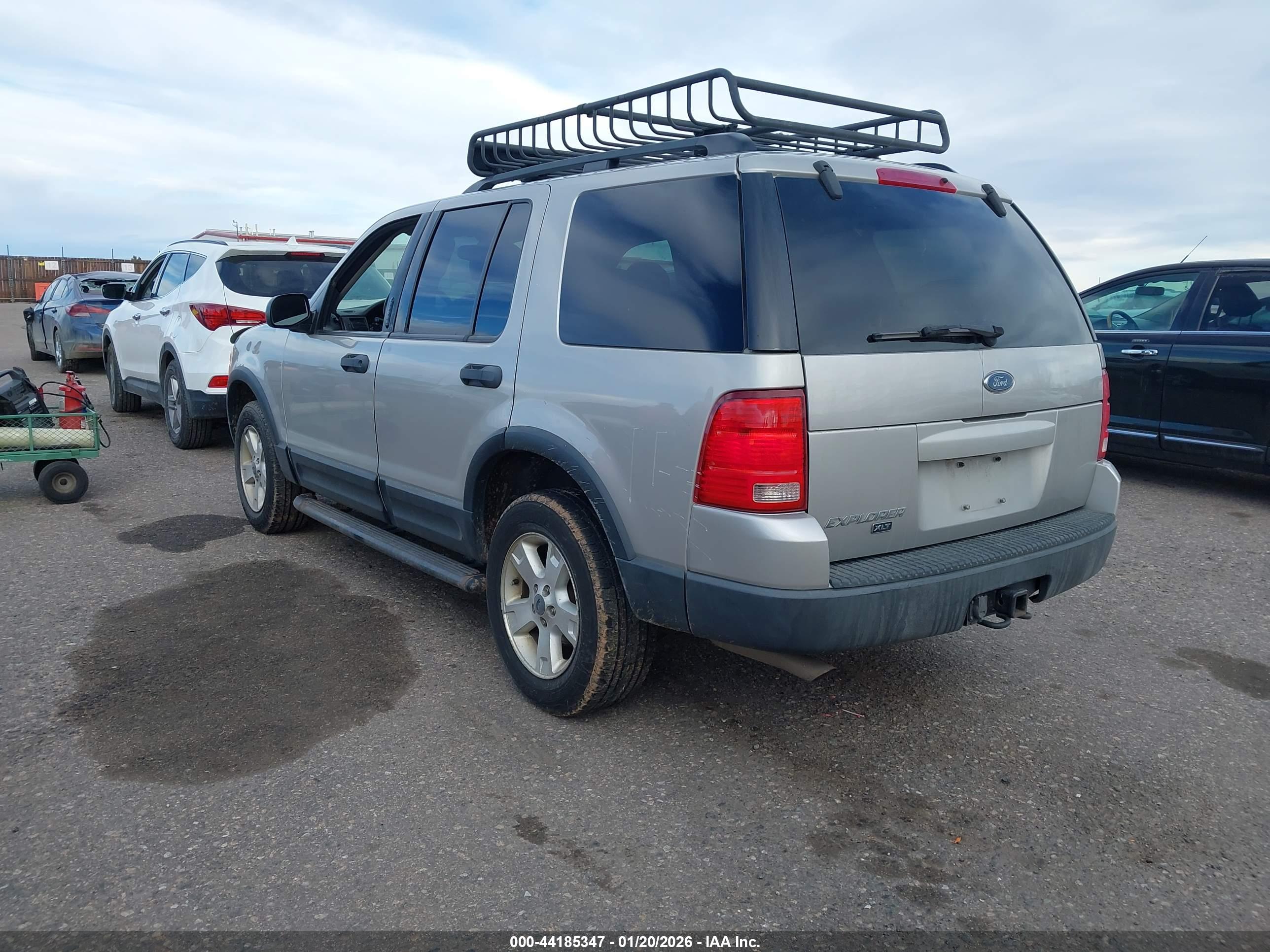 FORD EXPLORER image 3