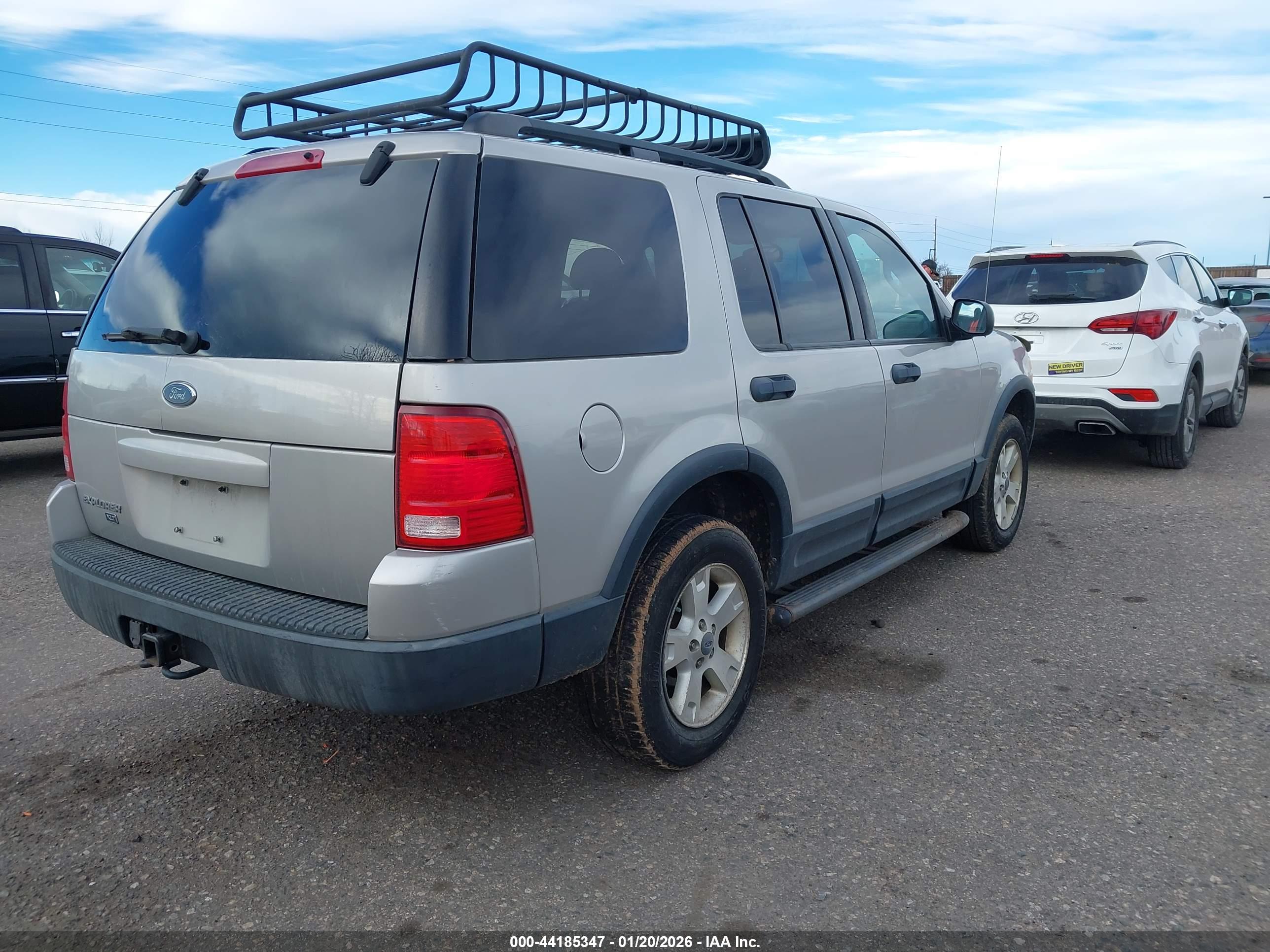 FORD EXPLORER image 4