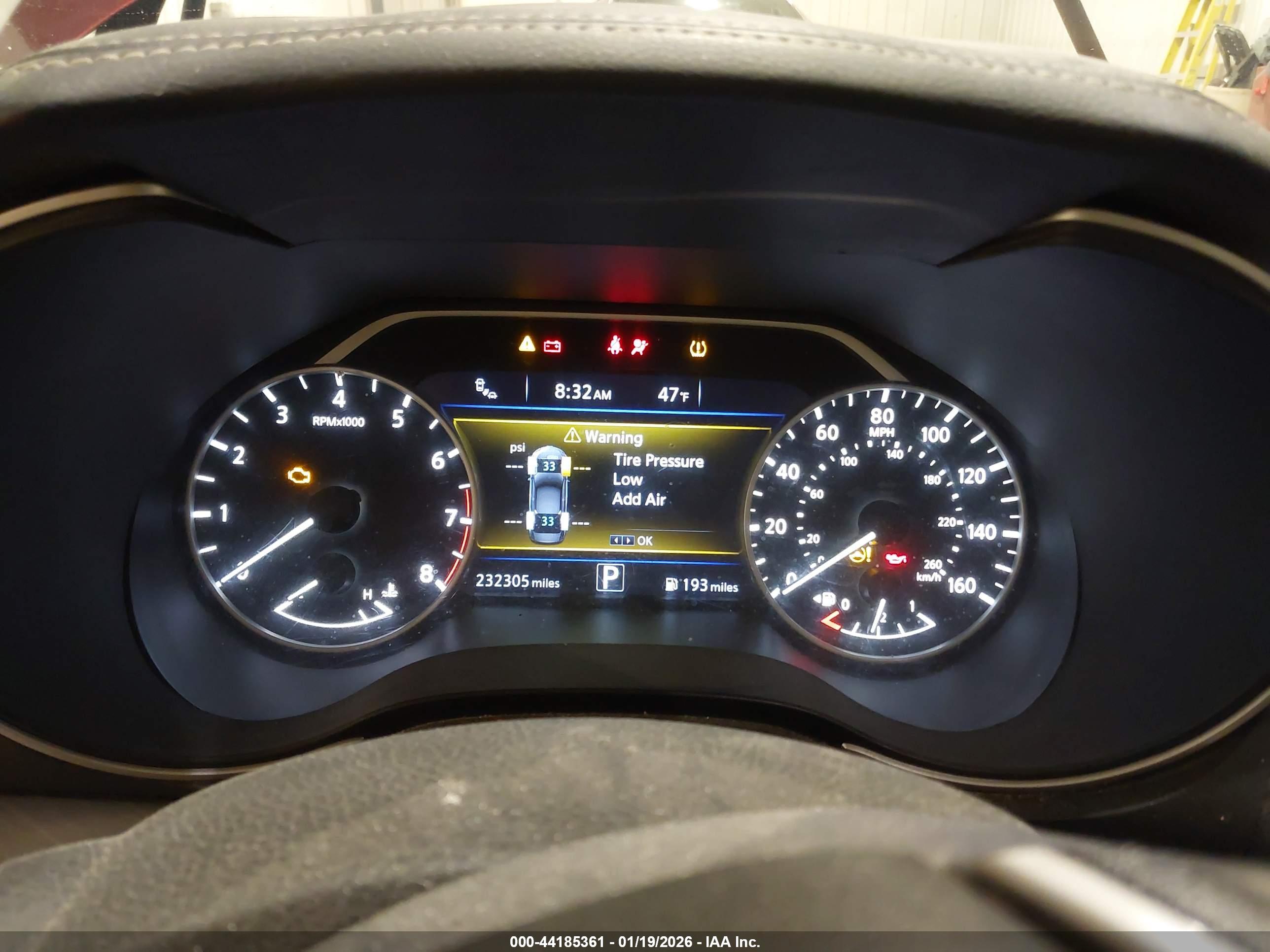 NISSAN MAXIMA image 7