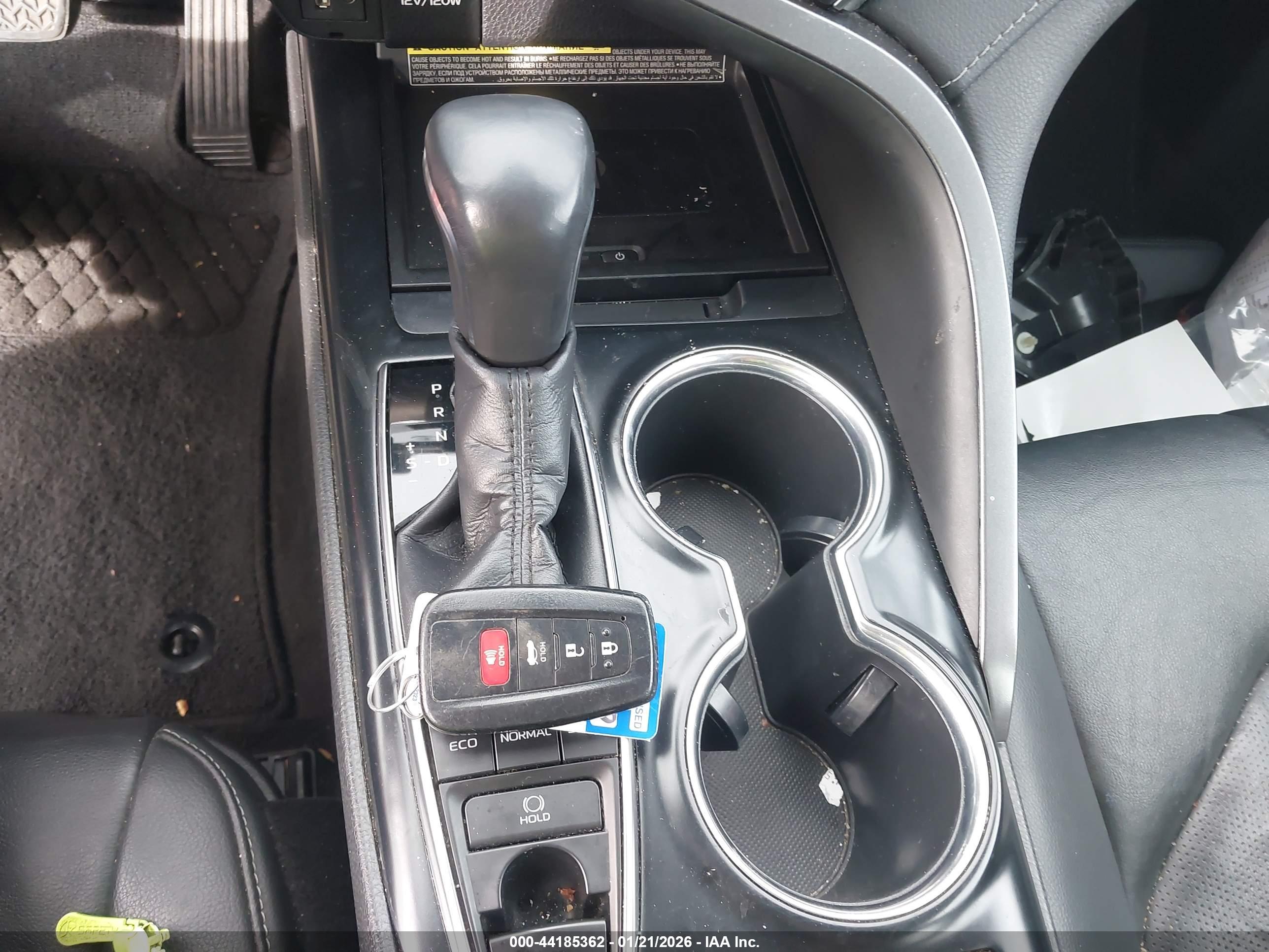 TOYOTA CAMRY image 11