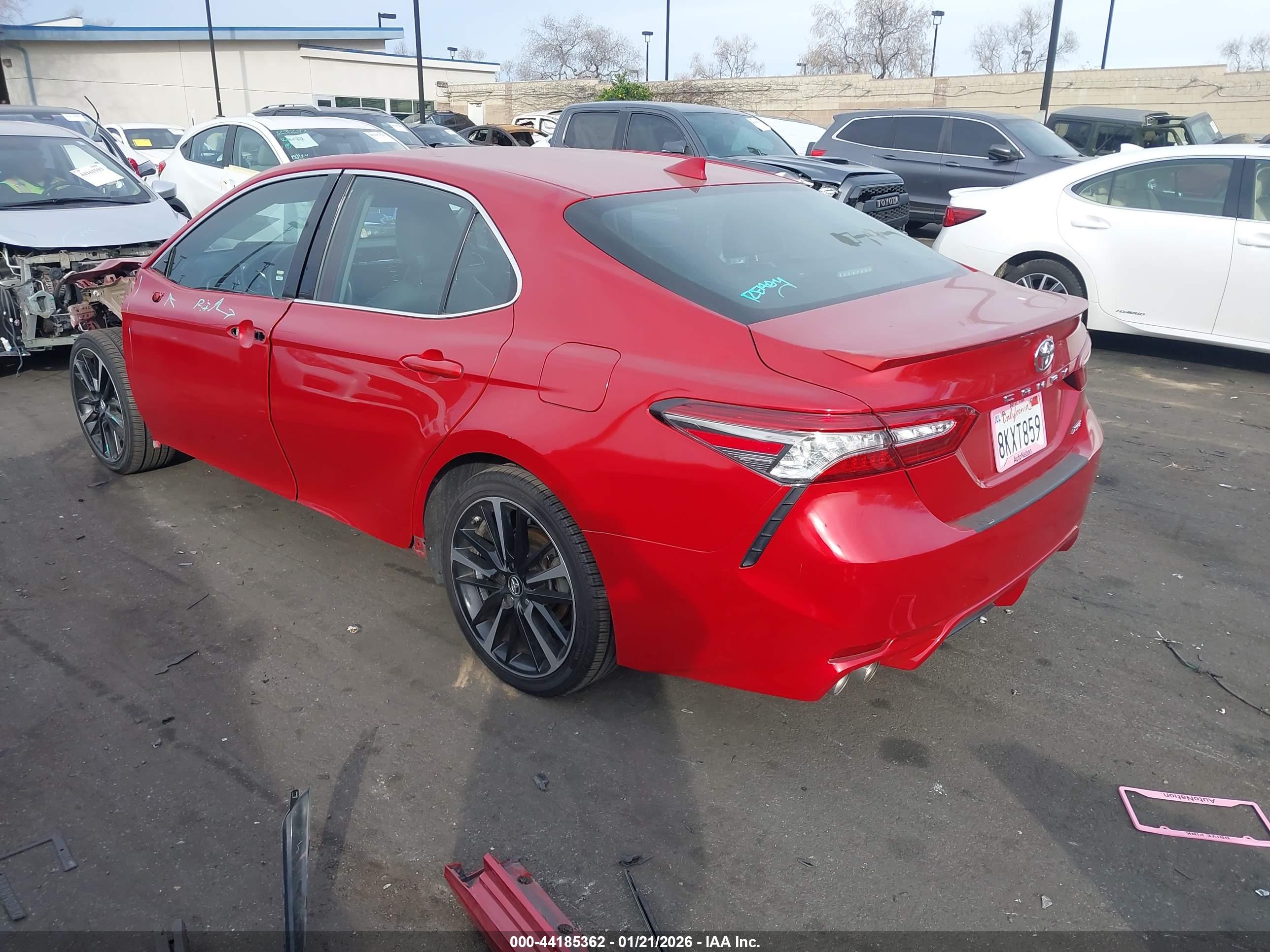 TOYOTA CAMRY image 3