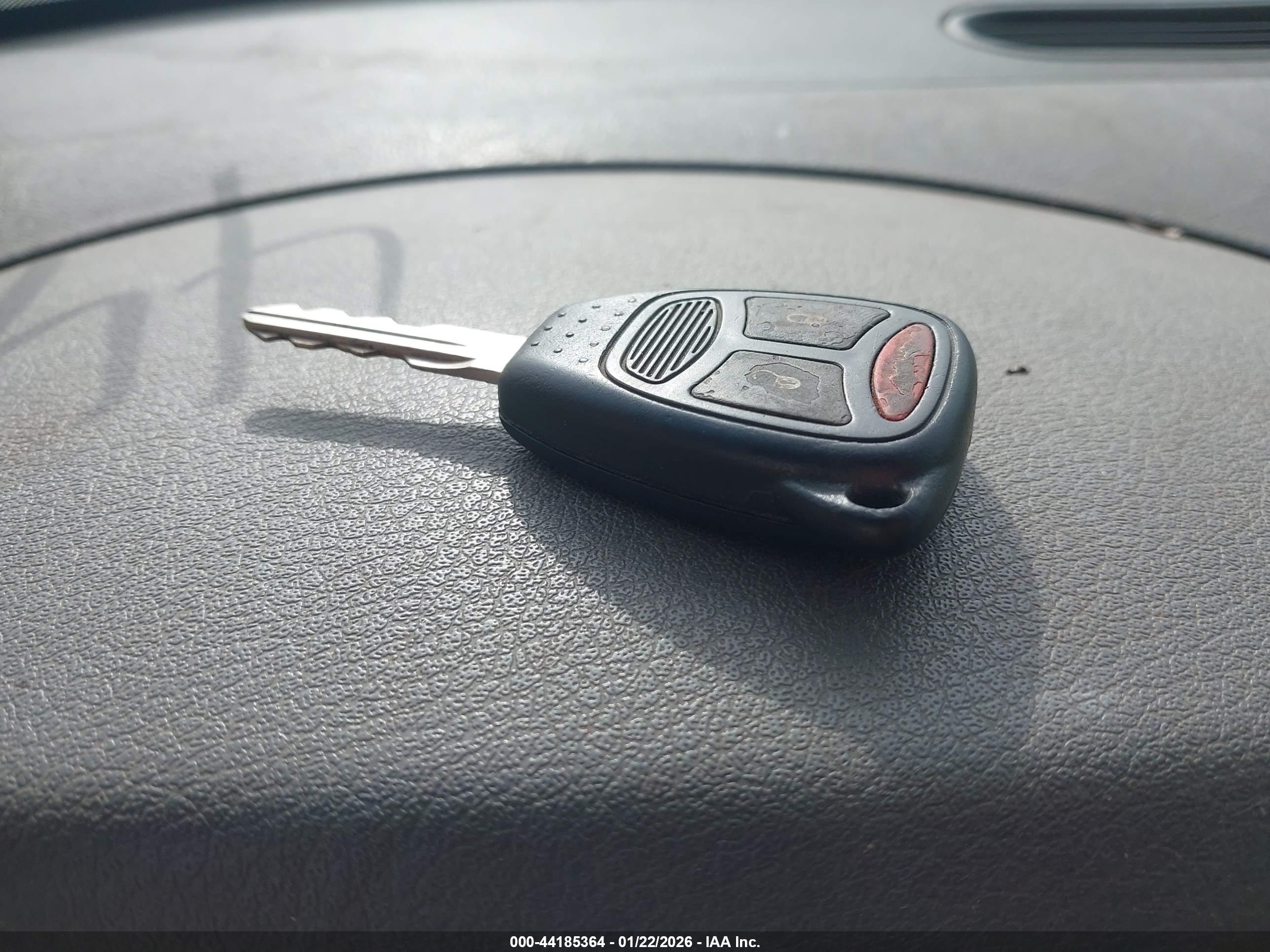 DODGE DAKOTA image 11