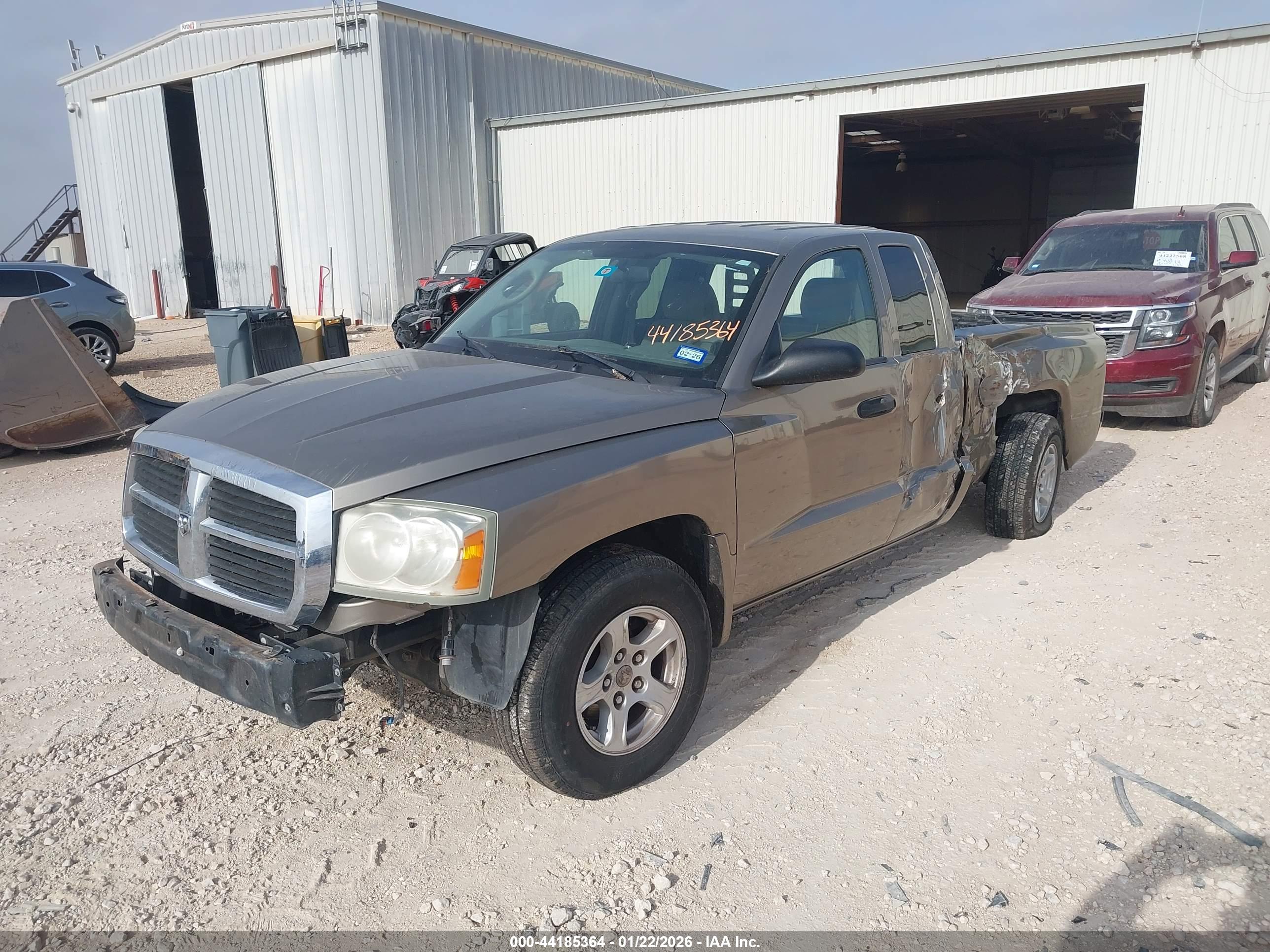 DODGE DAKOTA image 2