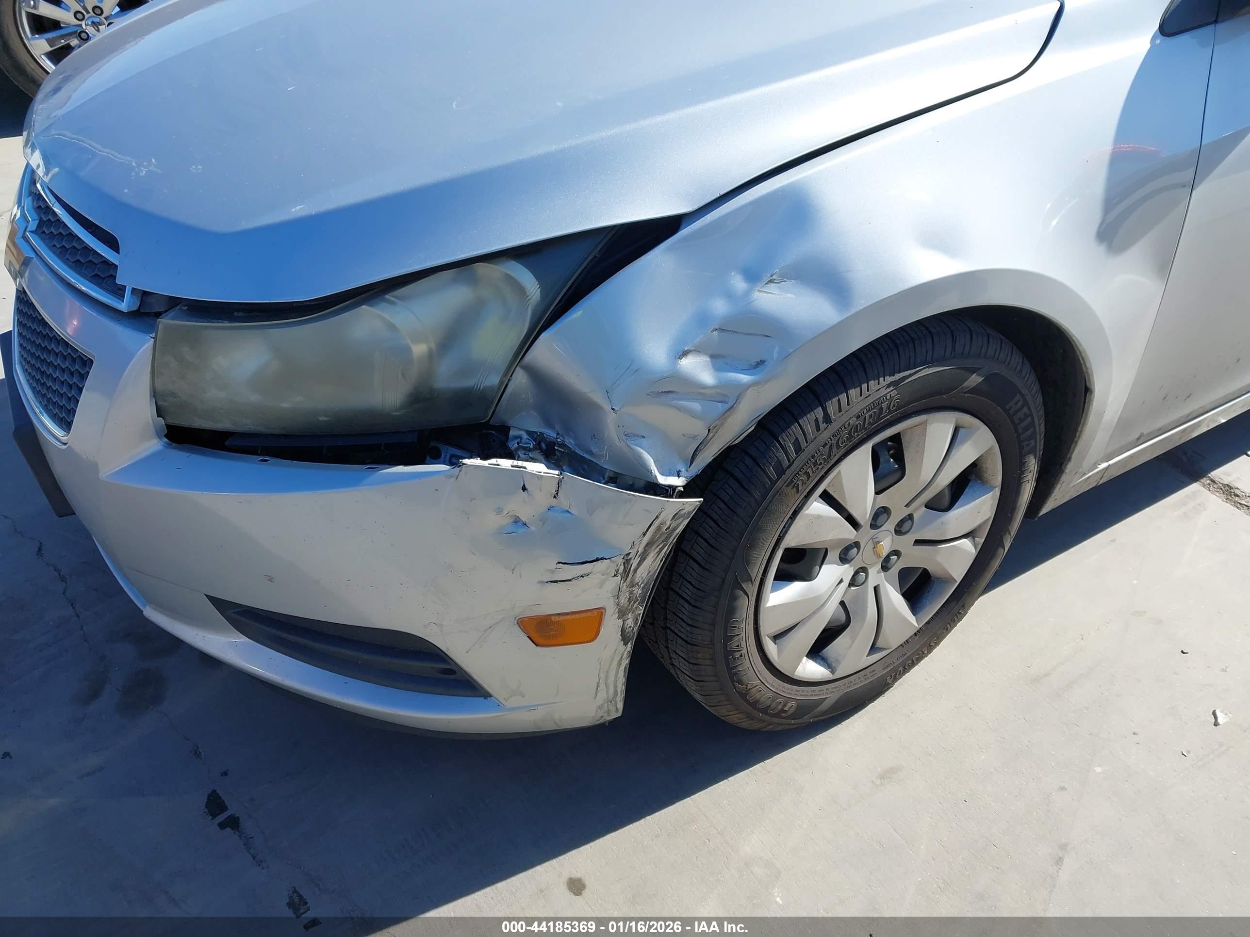 CHEVROLET CRUZE image 6