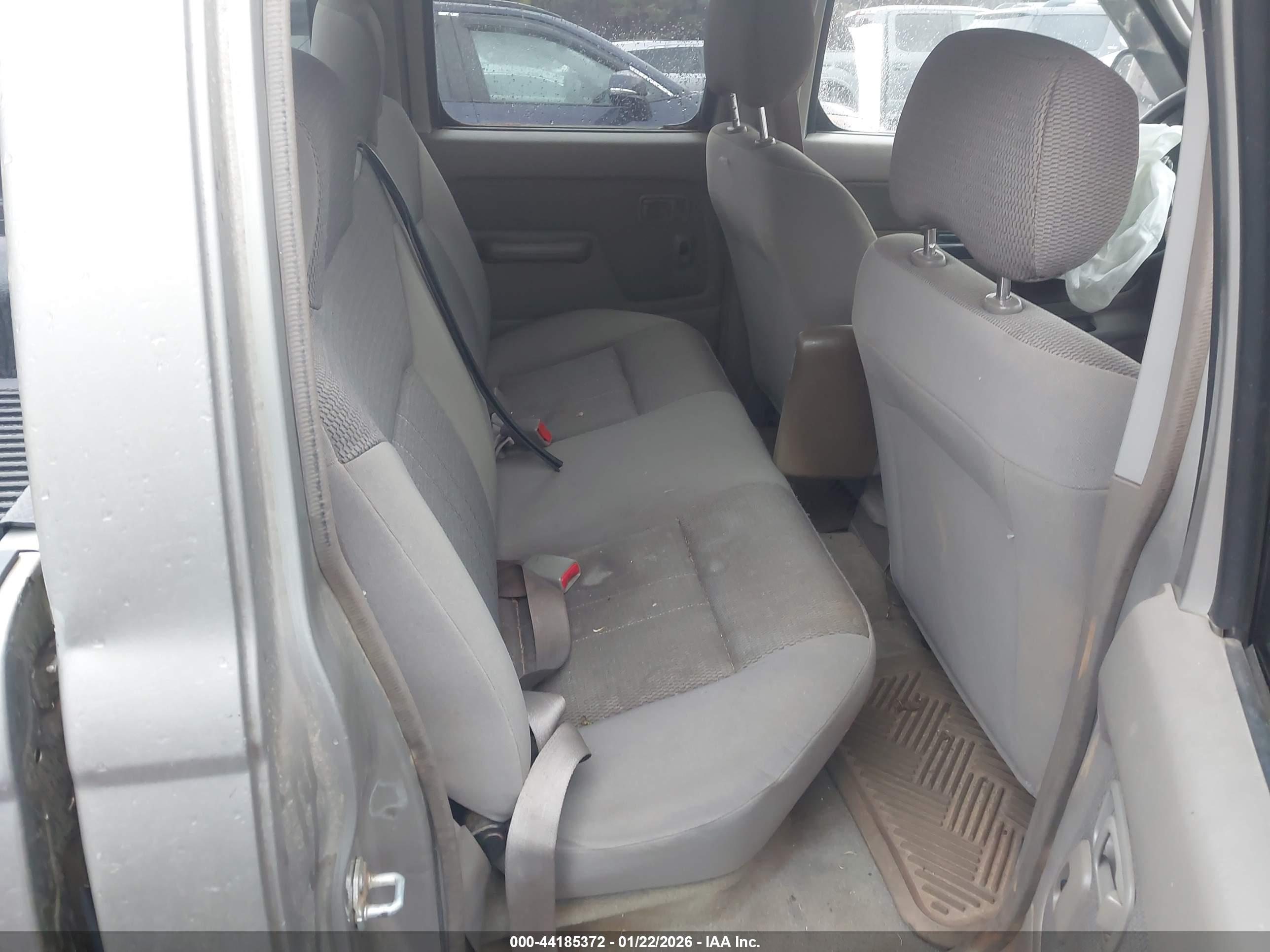 NISSAN FRONTIER image 8