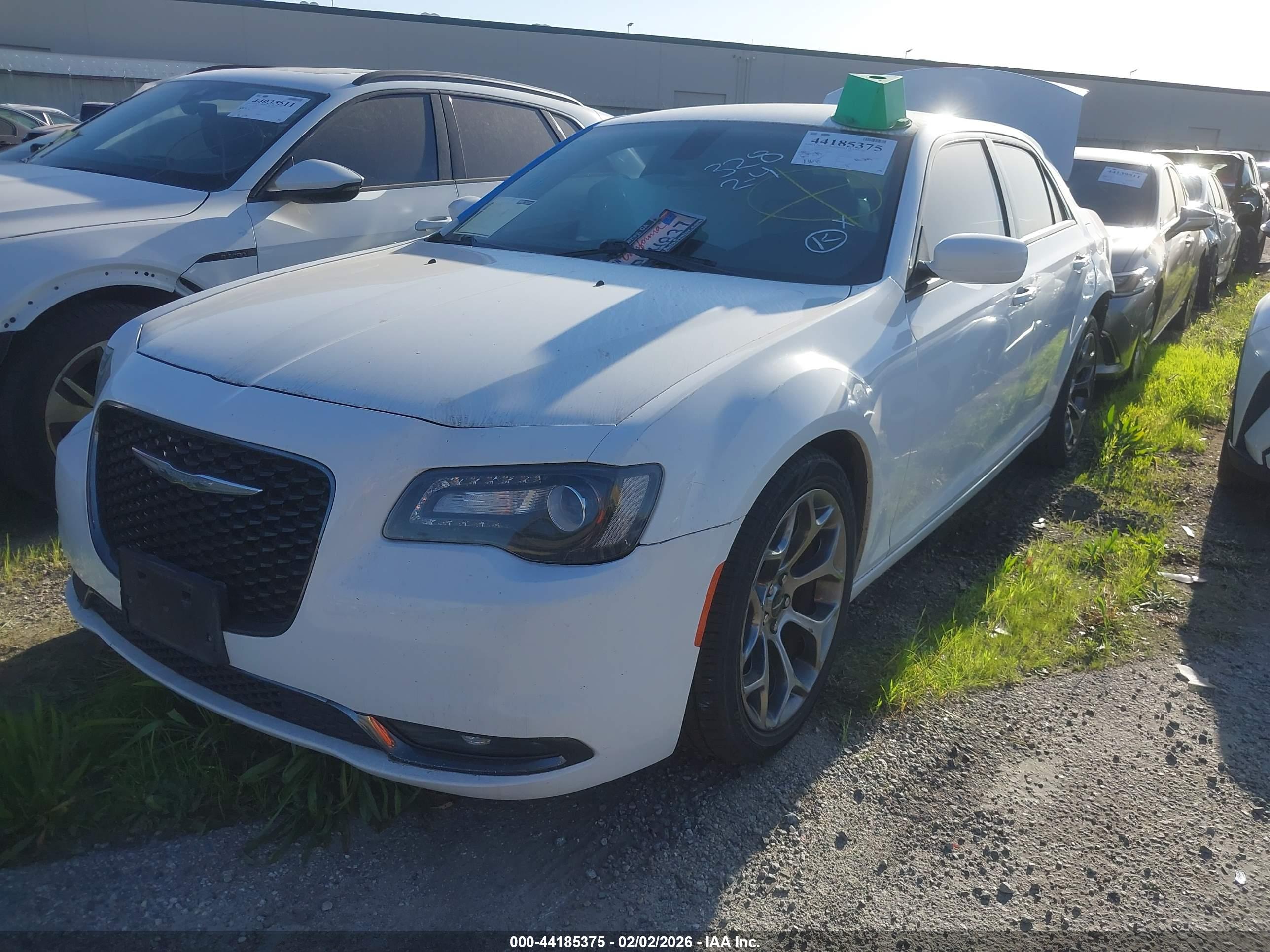 CHRYSLER 300 image 2