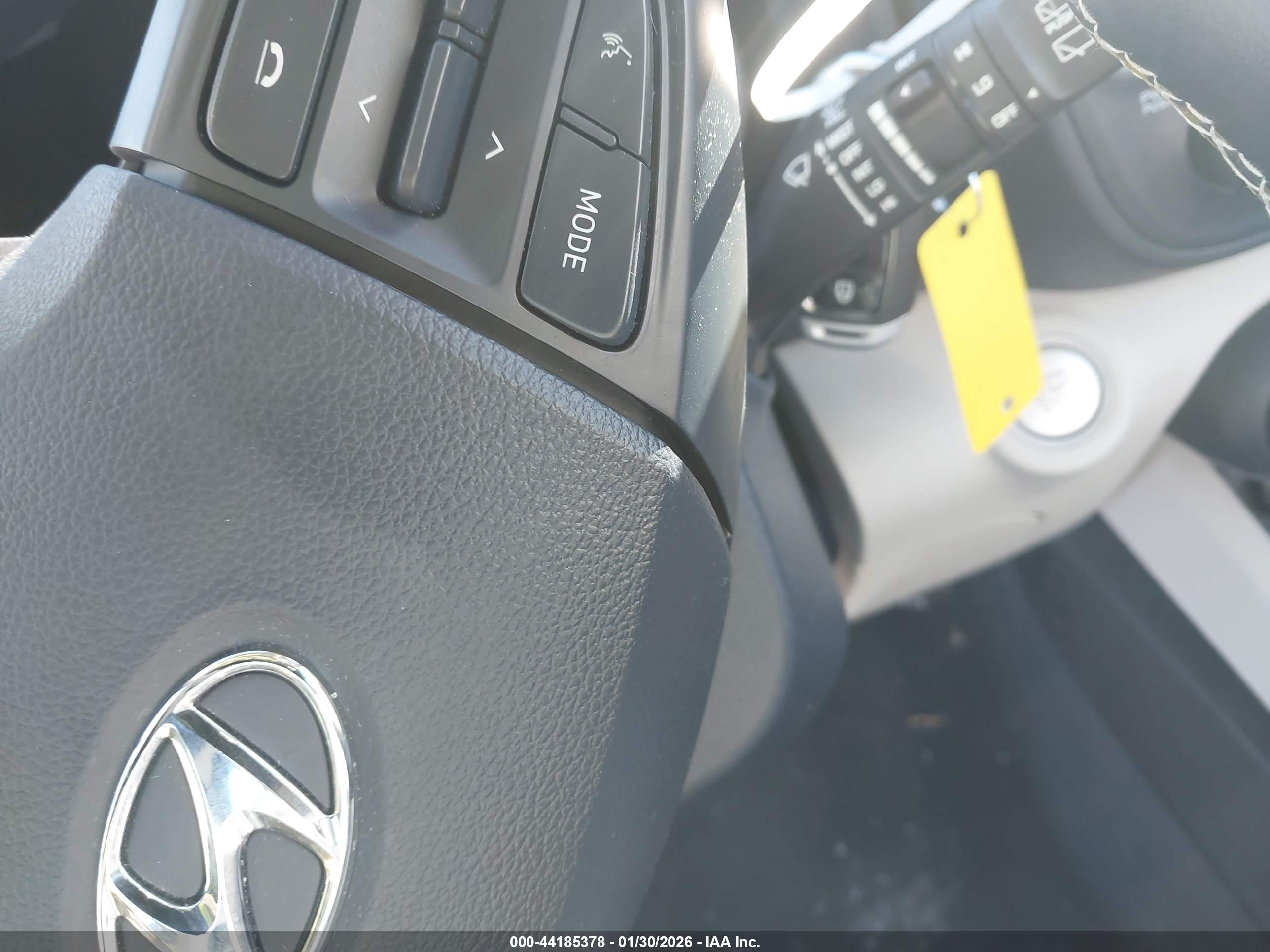 HYUNDAI VENUE image 11
