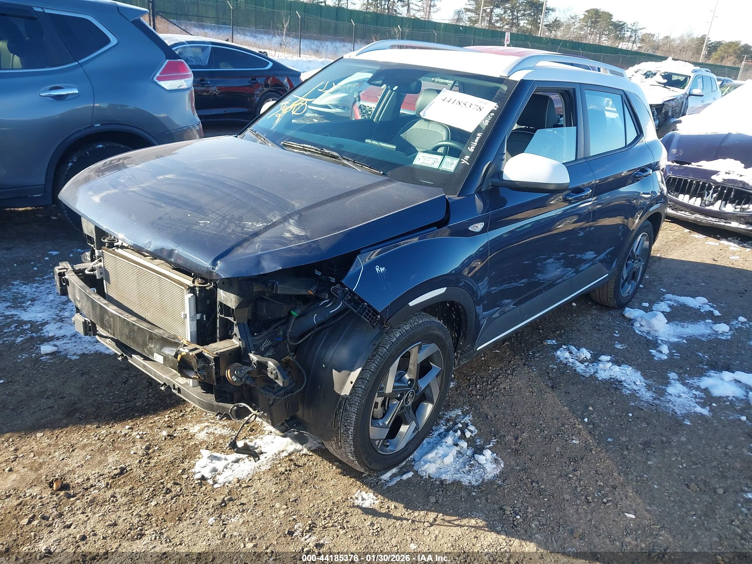 HYUNDAI VENUE image 2