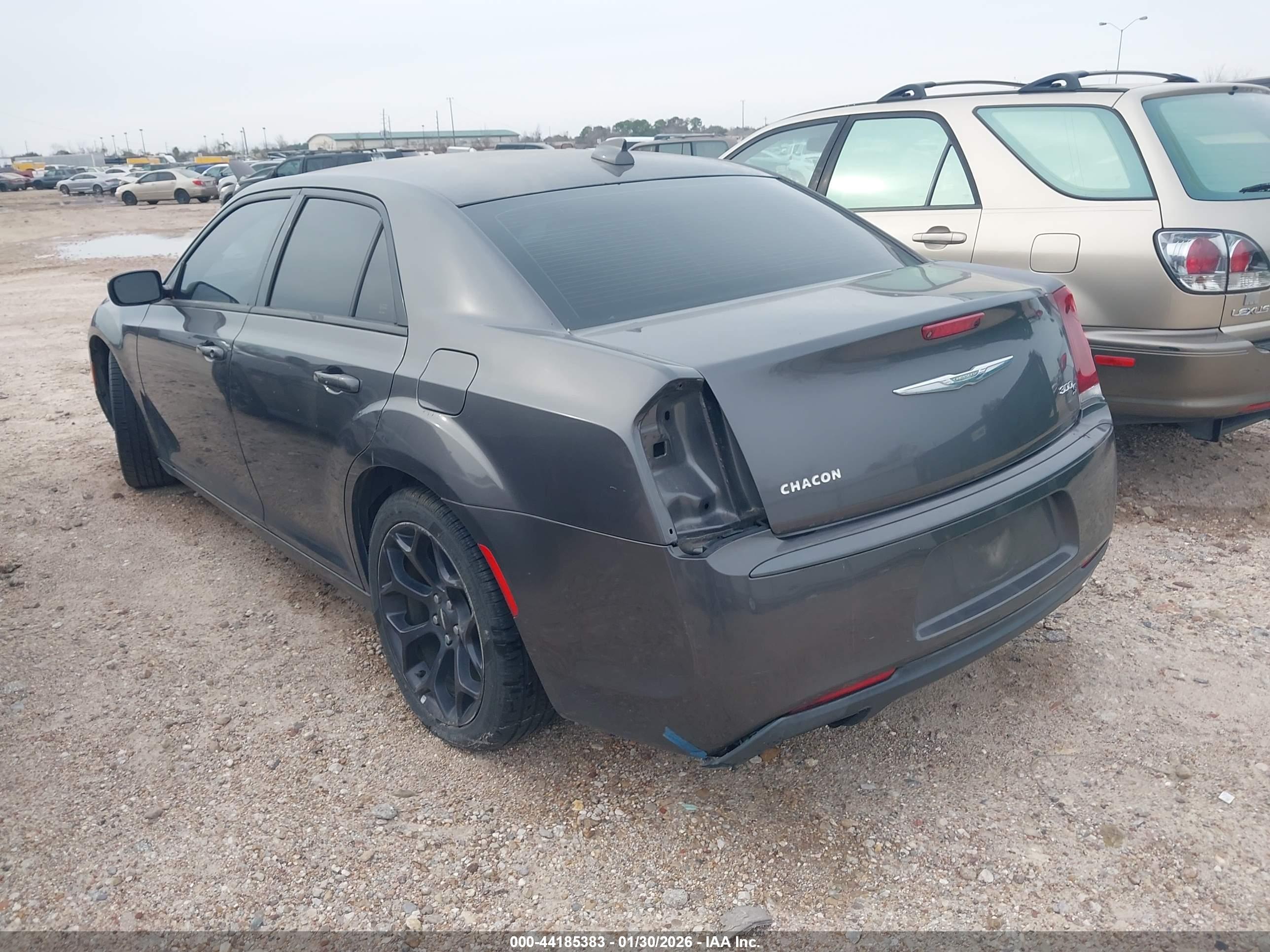 CHRYSLER 300 image 3