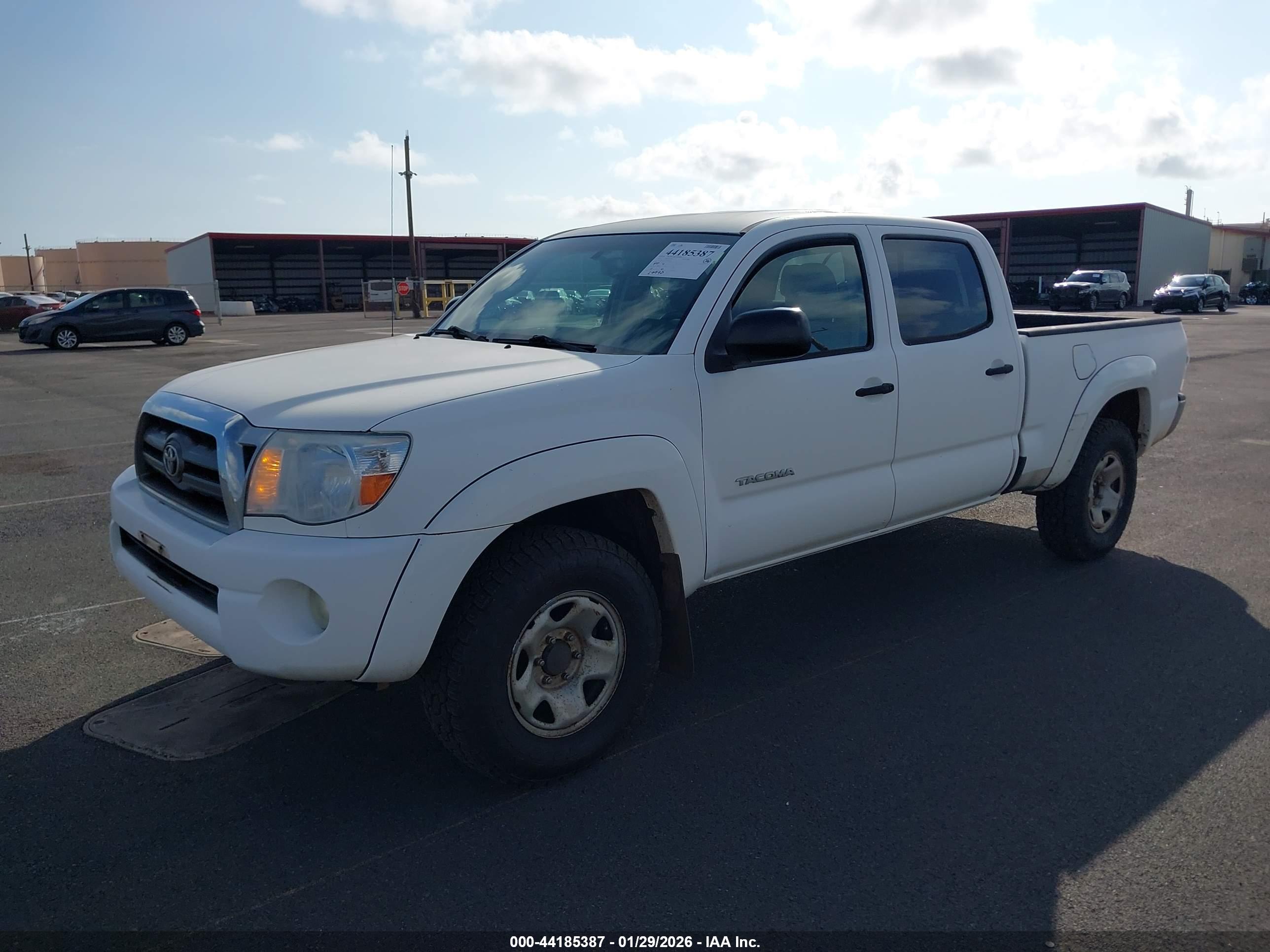 TOYOTA TACOMA image 2