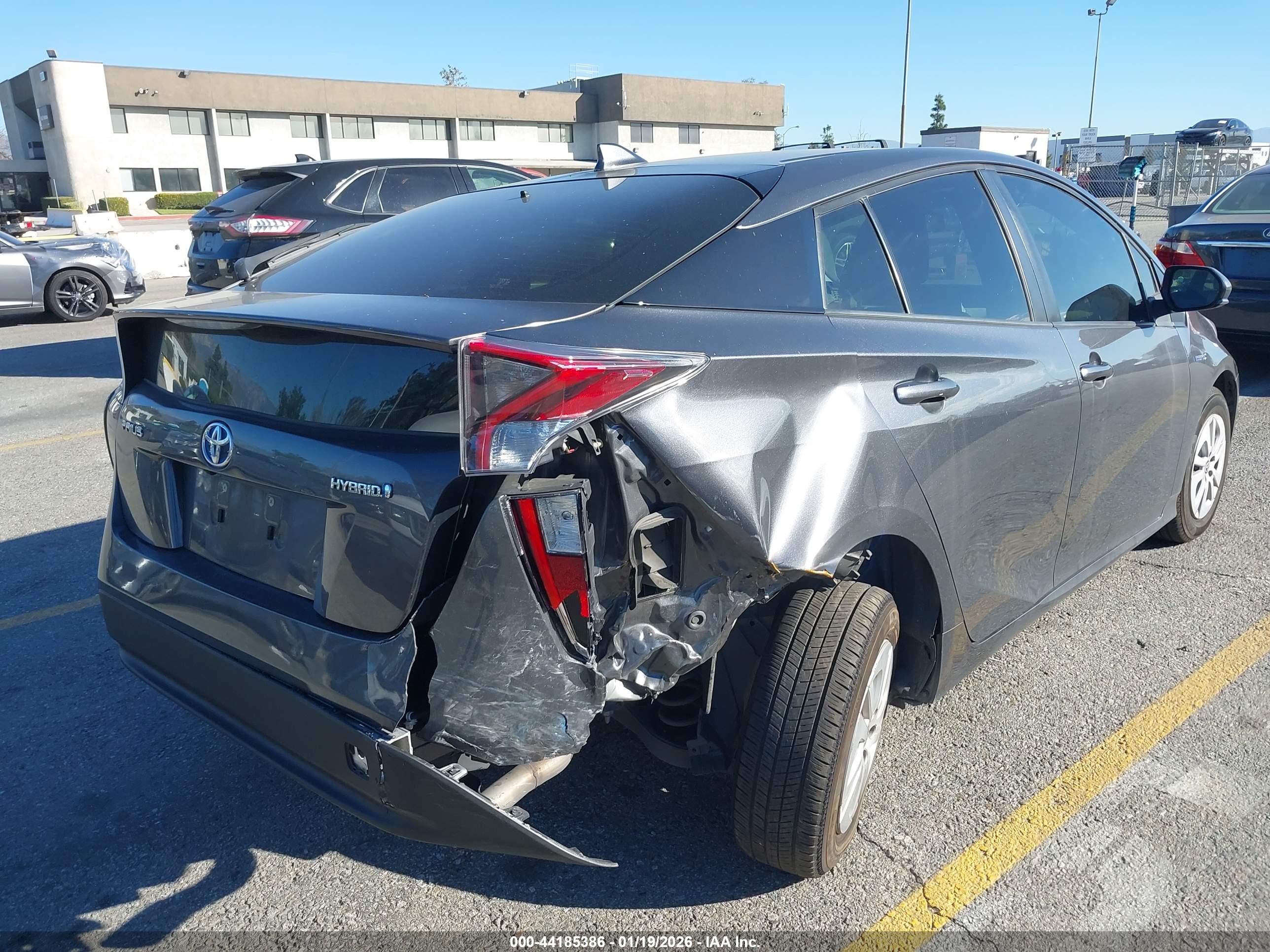 TOYOTA PRIUS image 4