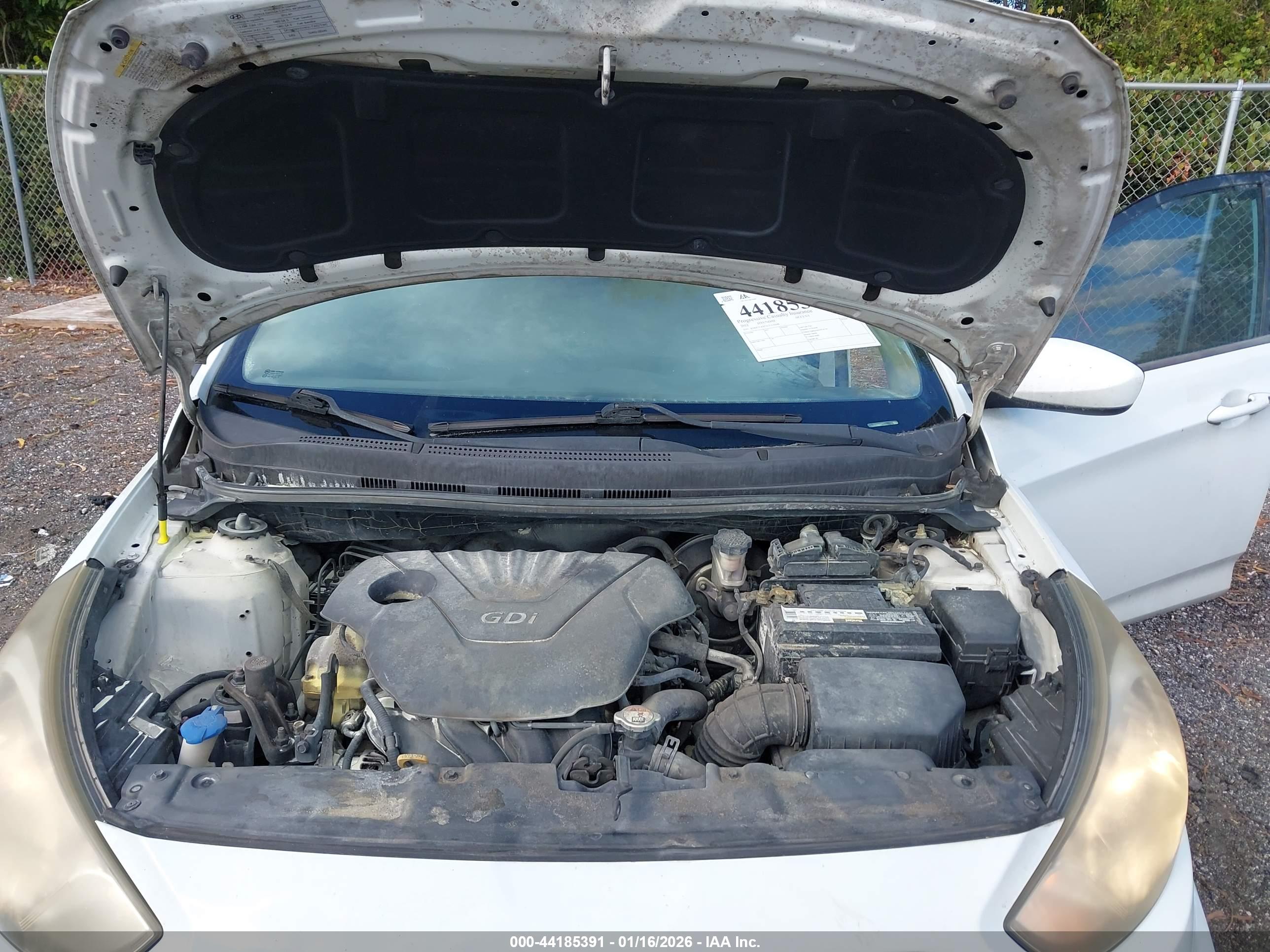 HYUNDAI ACCENT image 10