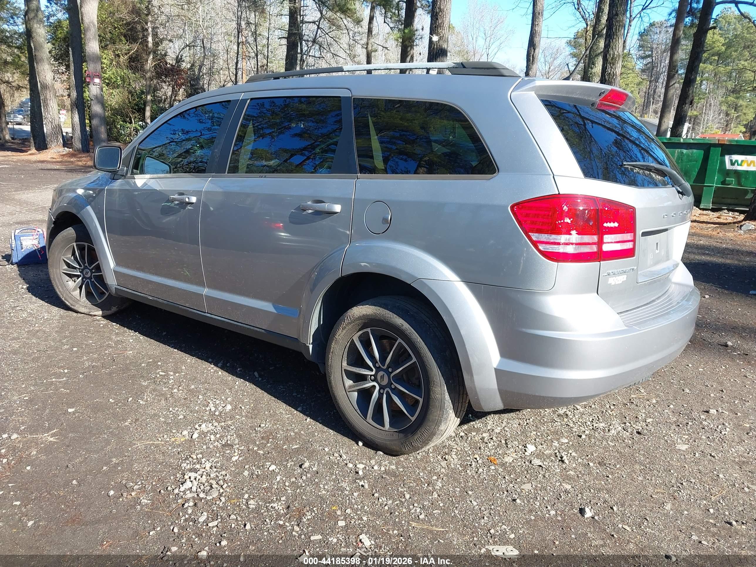 DODGE JOURNEY image 3