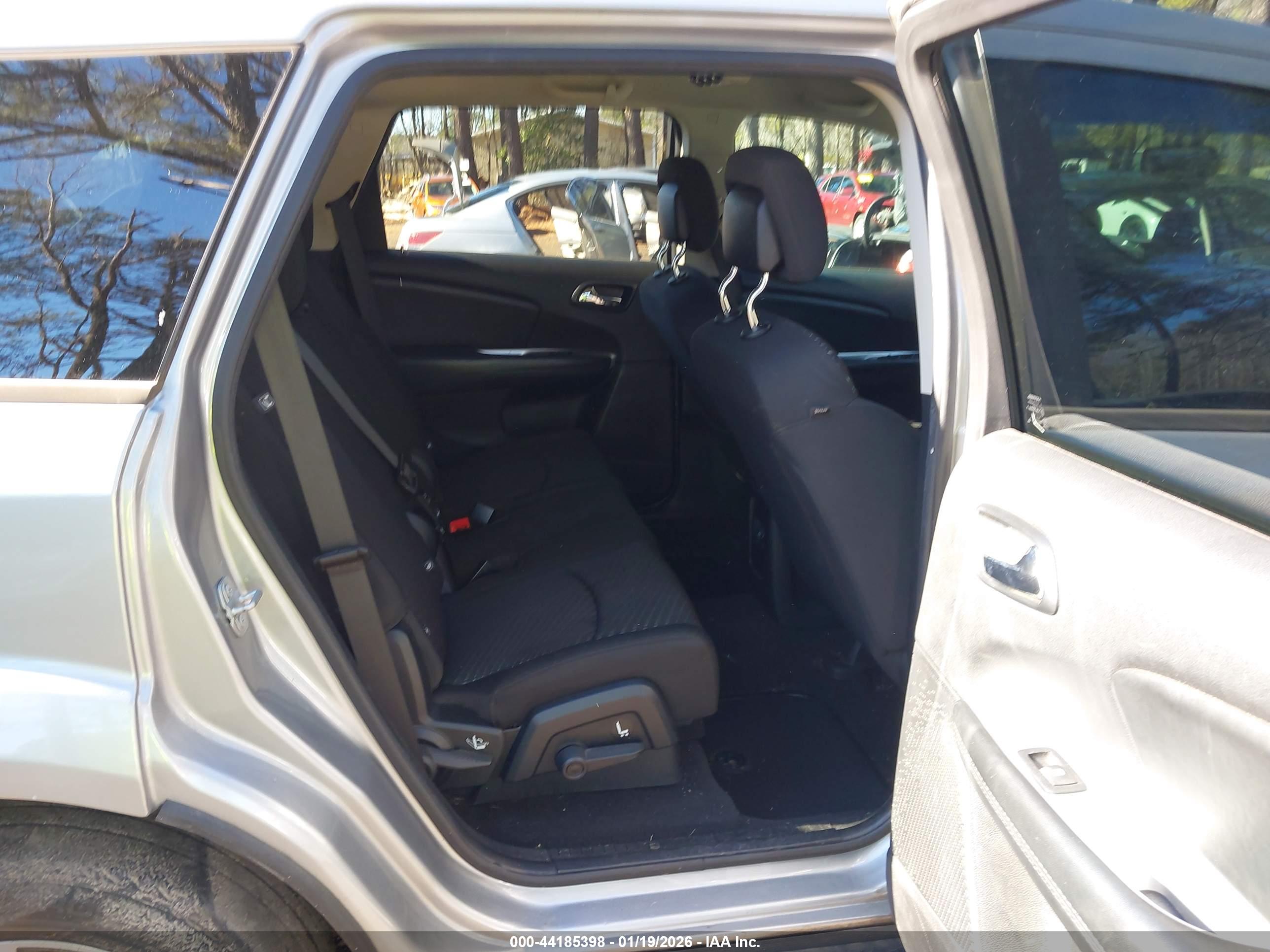 DODGE JOURNEY image 8