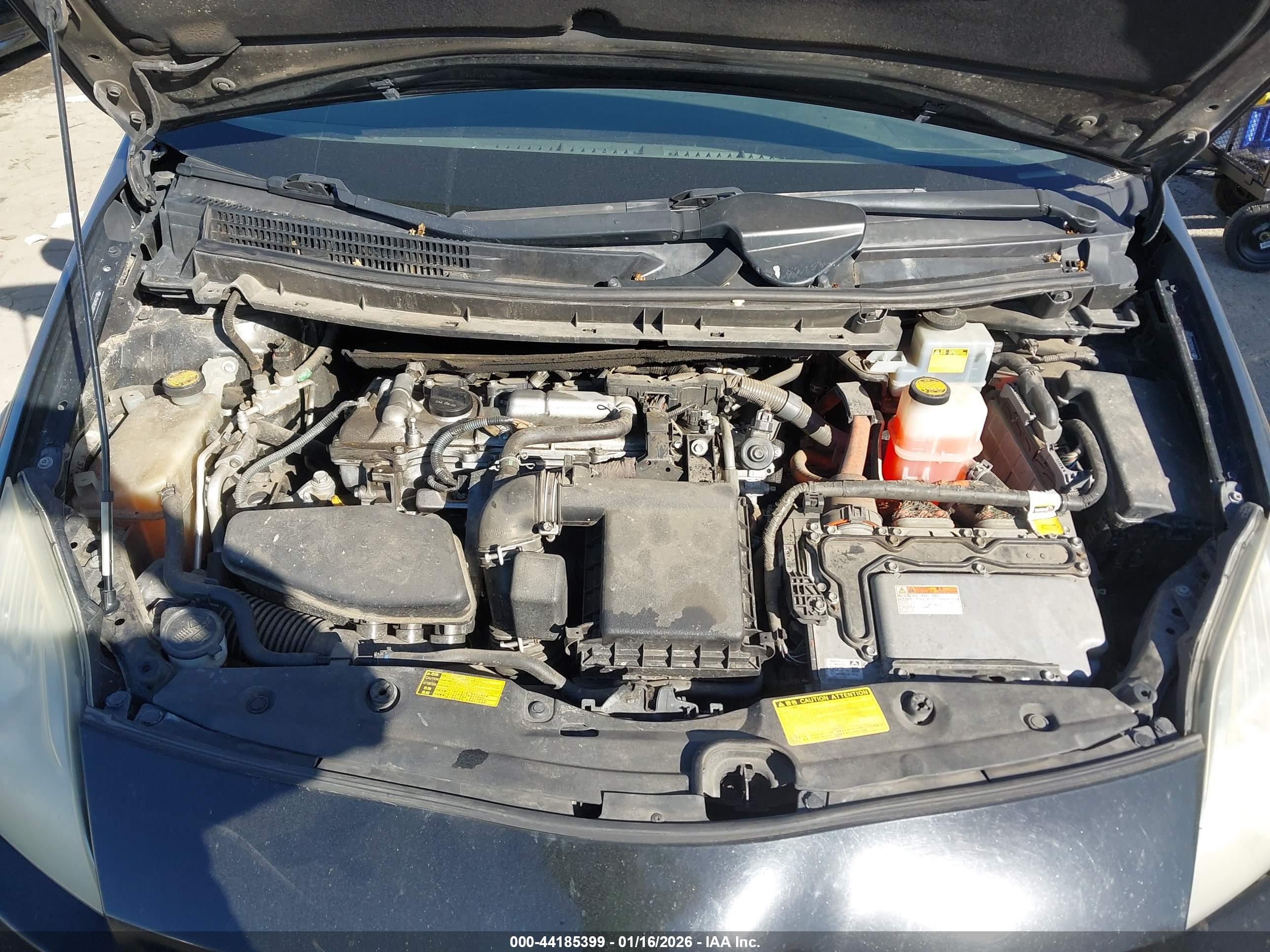 TOYOTA PRIUS image 10