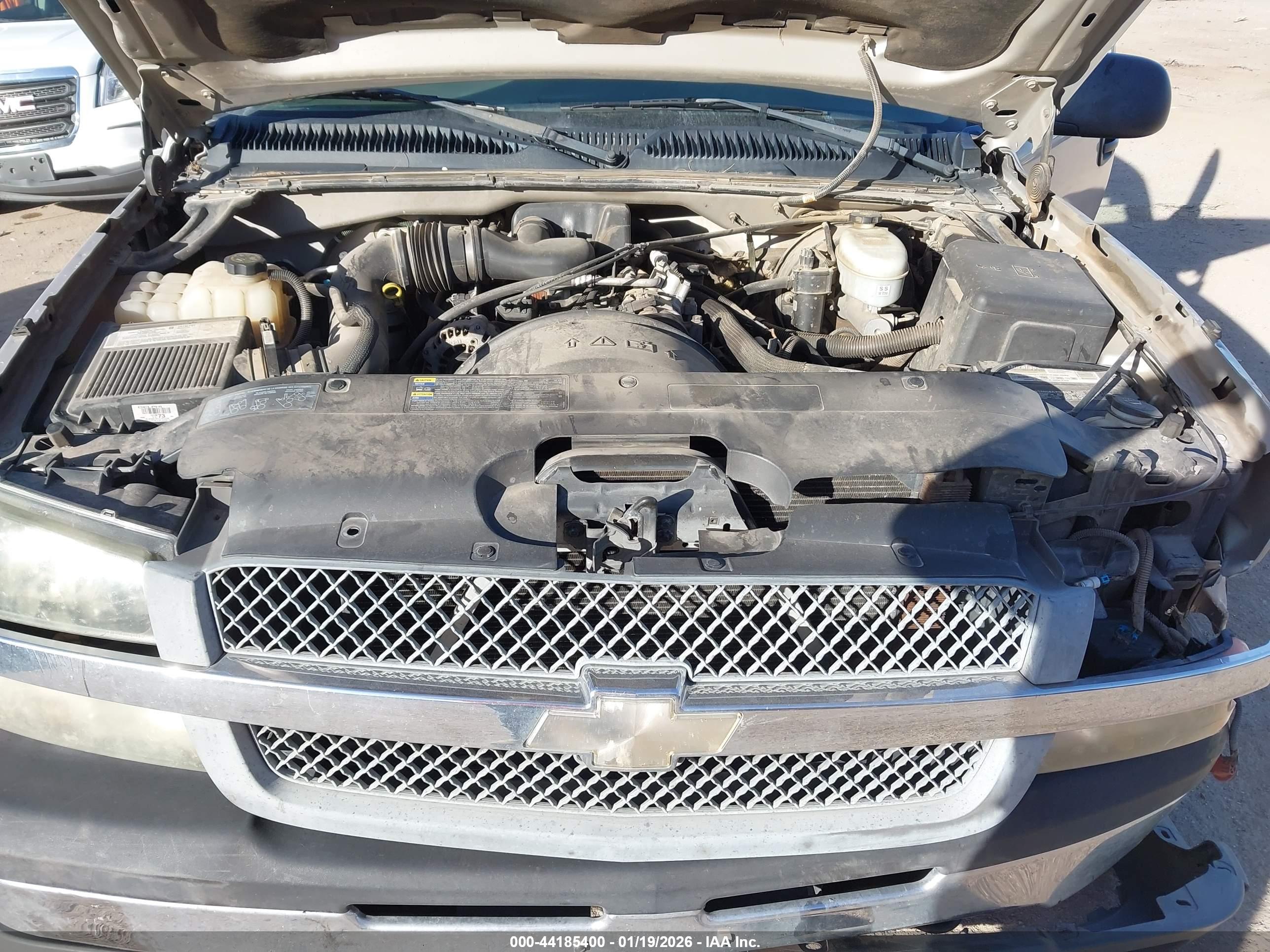 CHEVROLET SILVERADO image 10