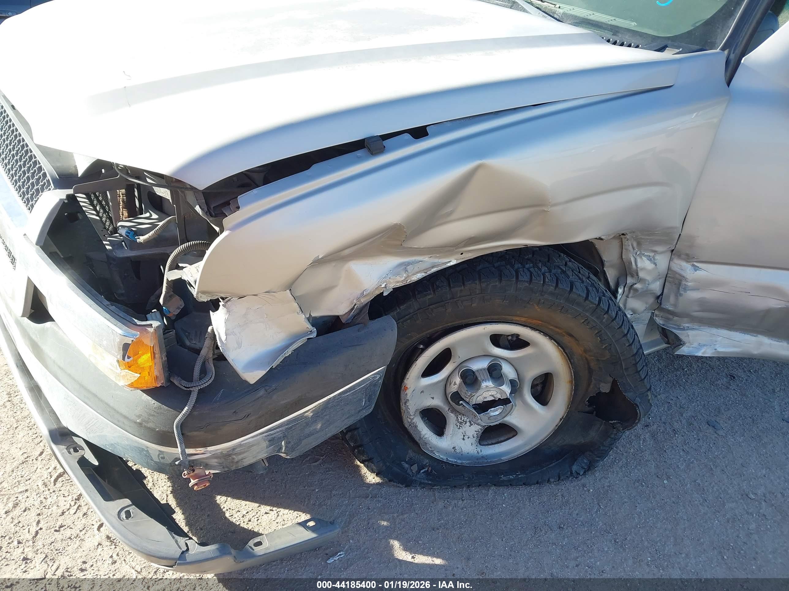 CHEVROLET SILVERADO image 6