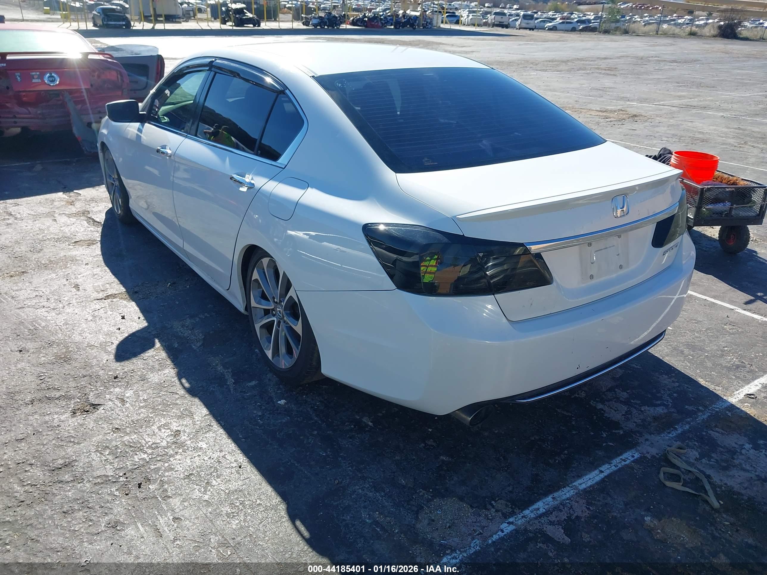 HONDA ACCORD image 3
