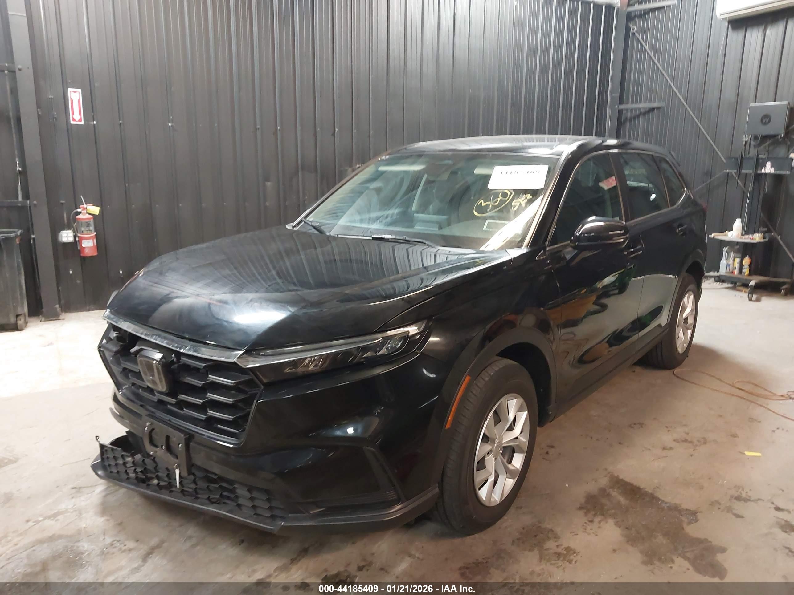 HONDA CR-V image 2