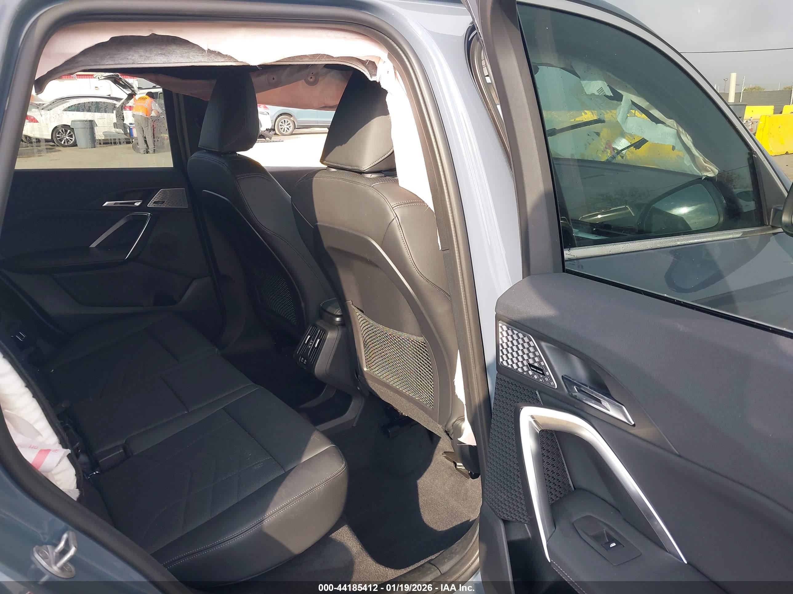 BMW X1 image 8