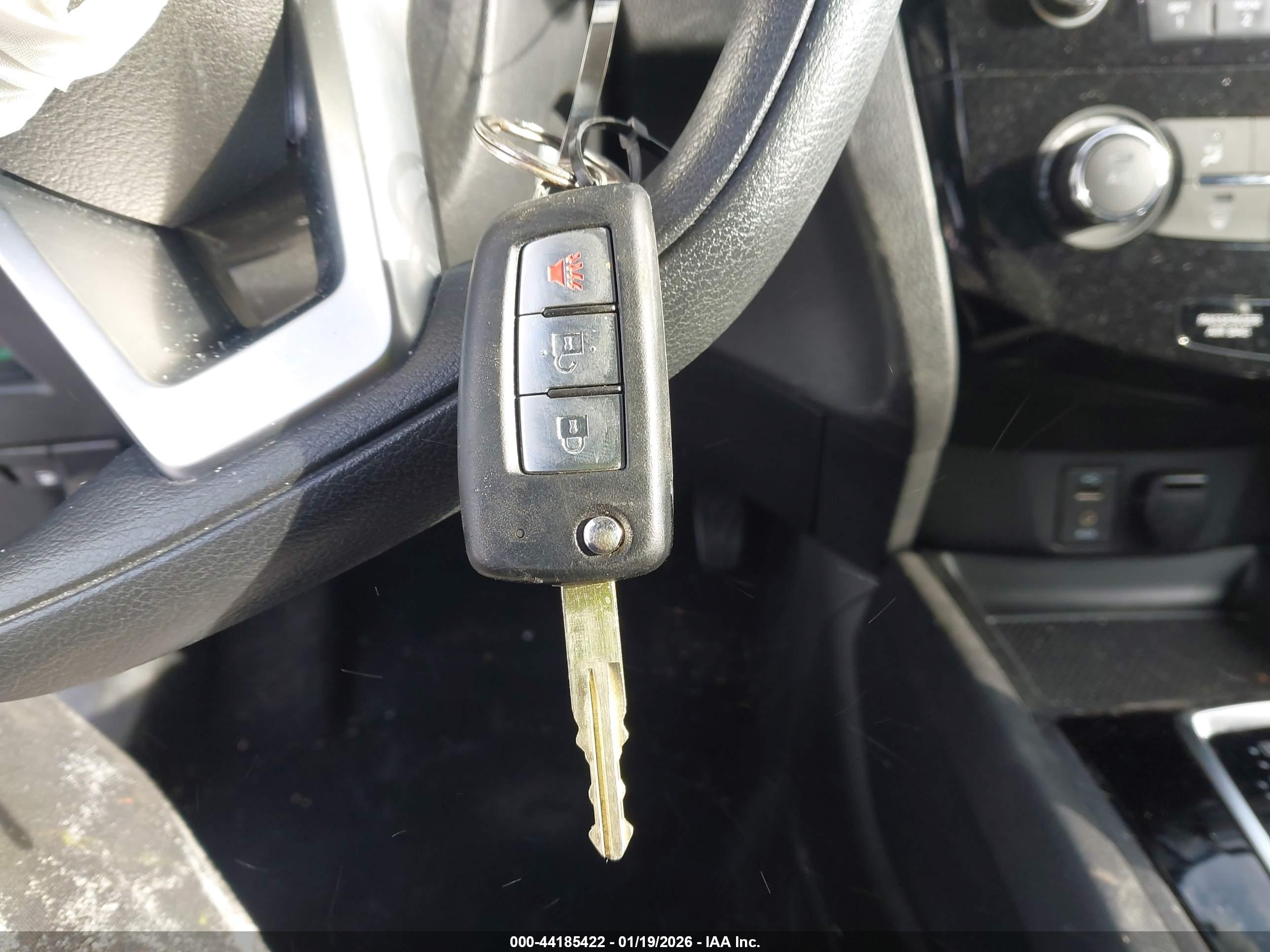 NISSAN ROGUE image 11