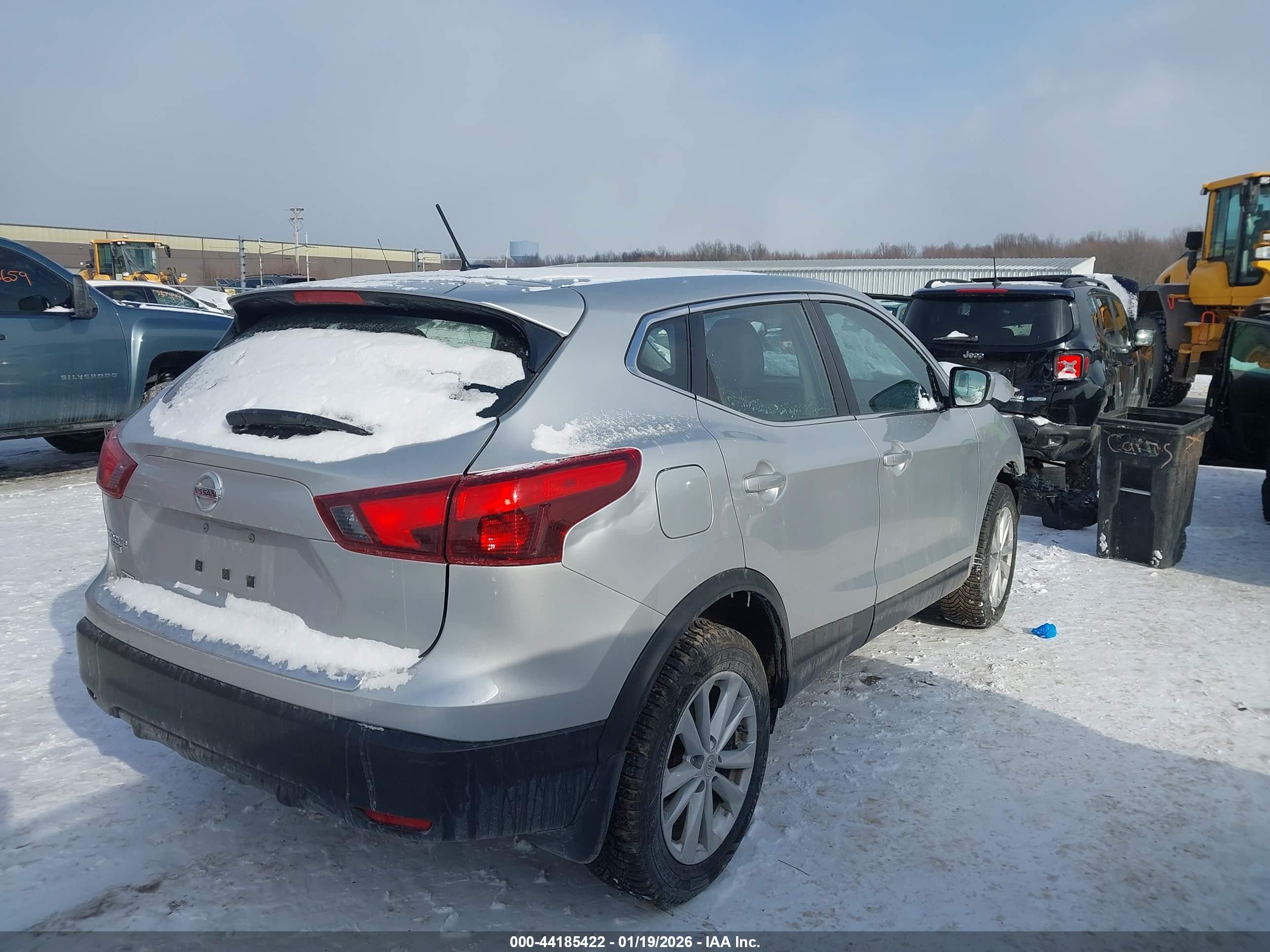 NISSAN ROGUE image 4