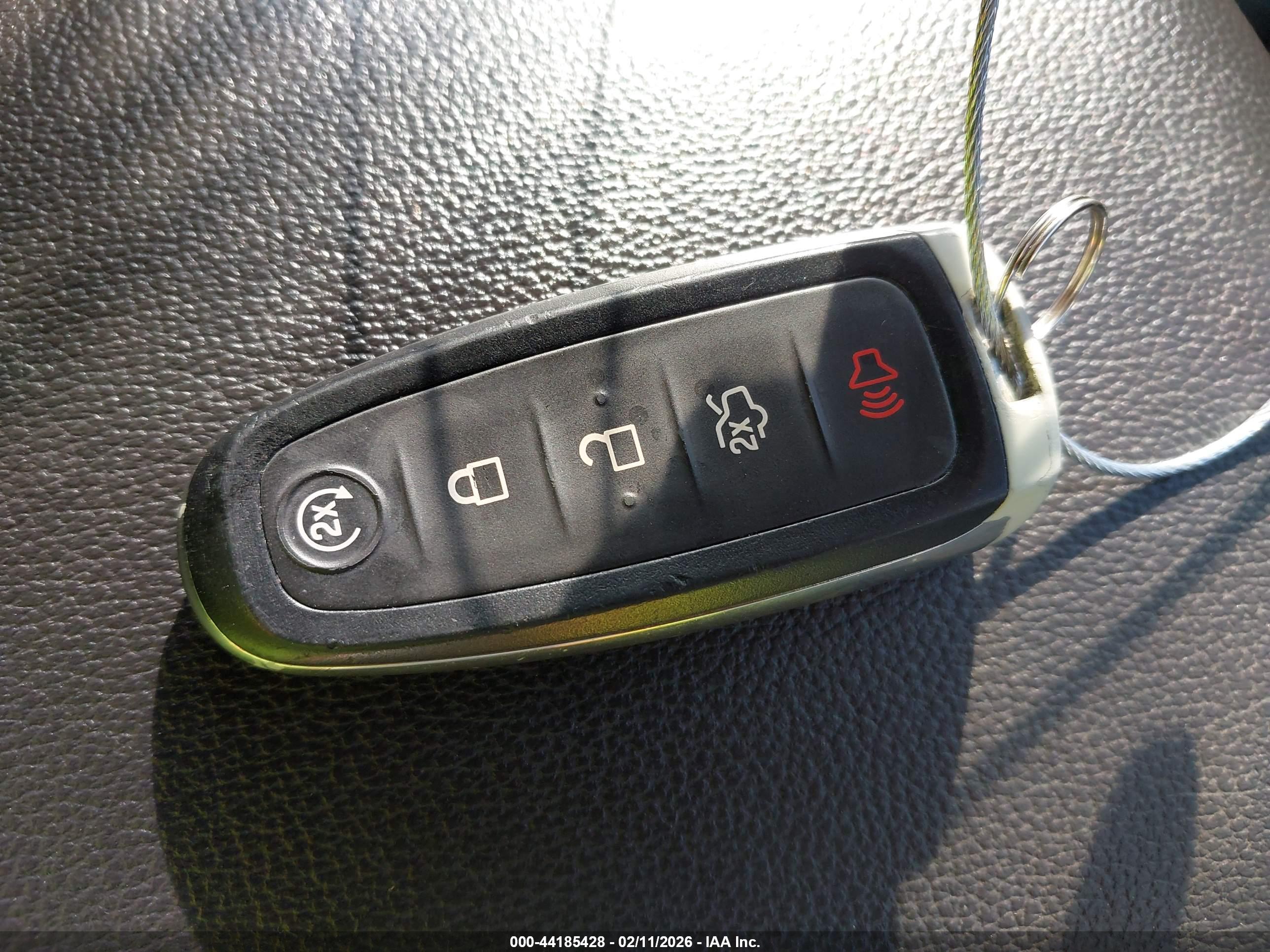 FORD ESCAPE image 11