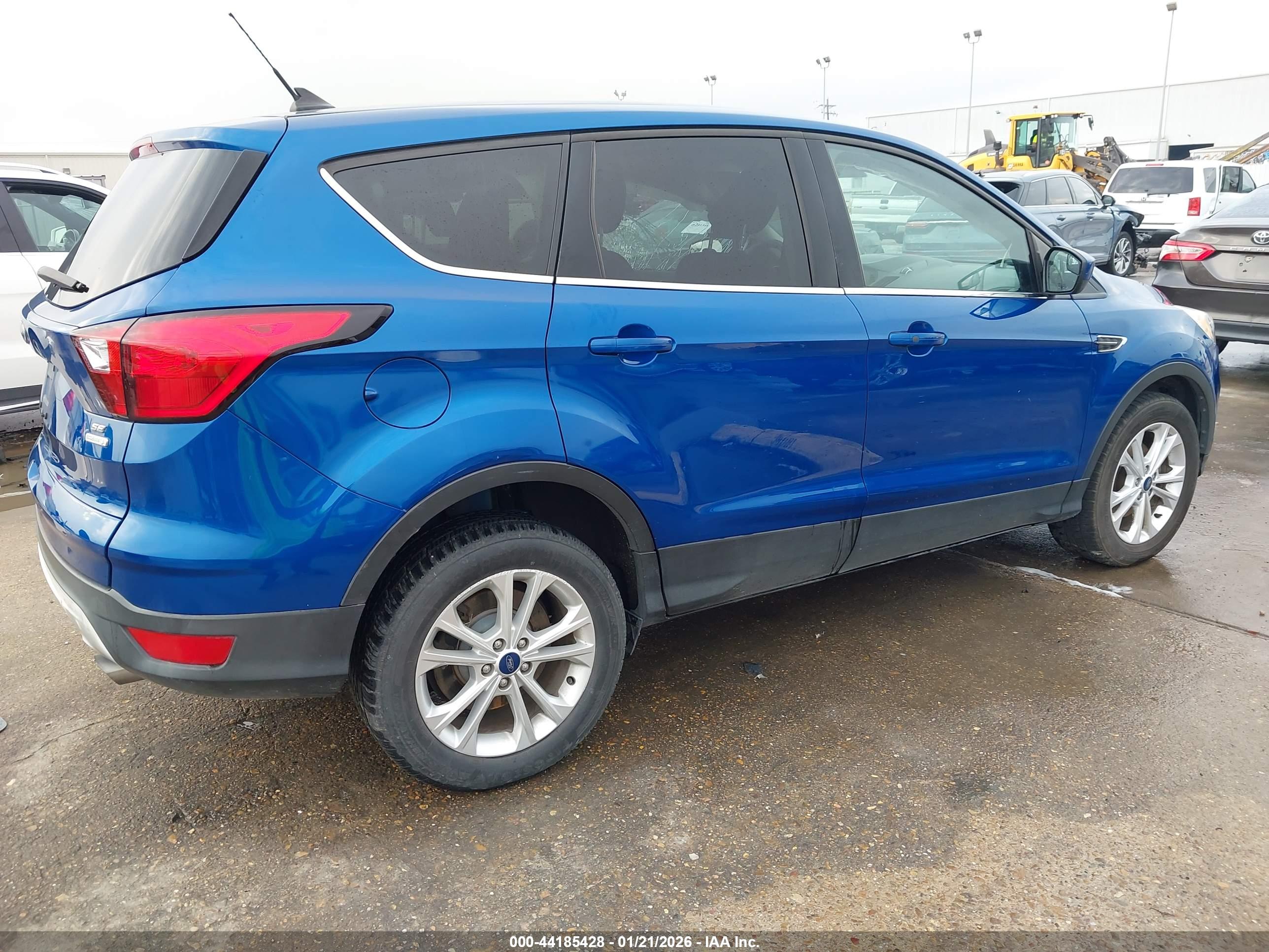 FORD ESCAPE image 4