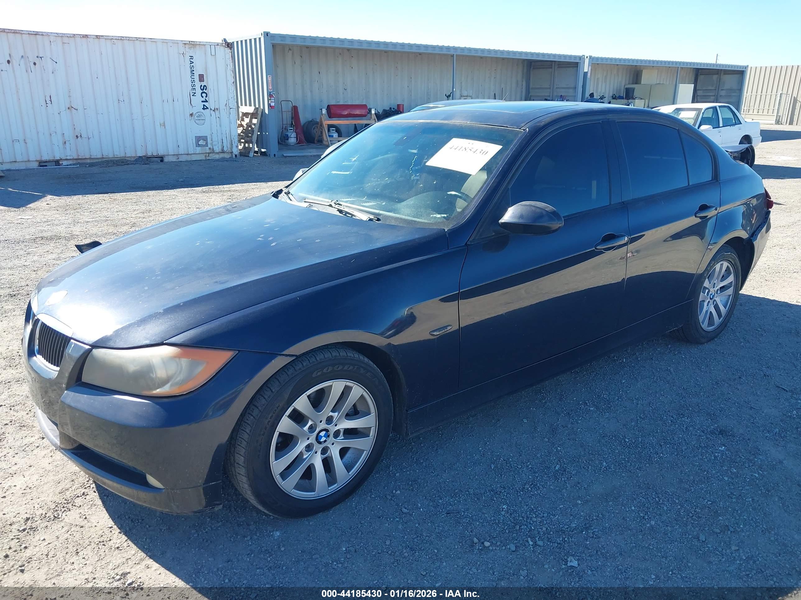 BMW 325I image 2