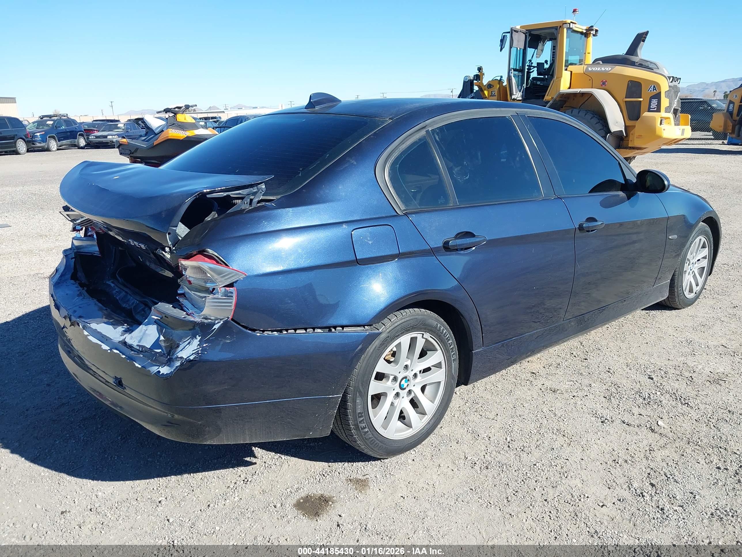 BMW 325I image 4