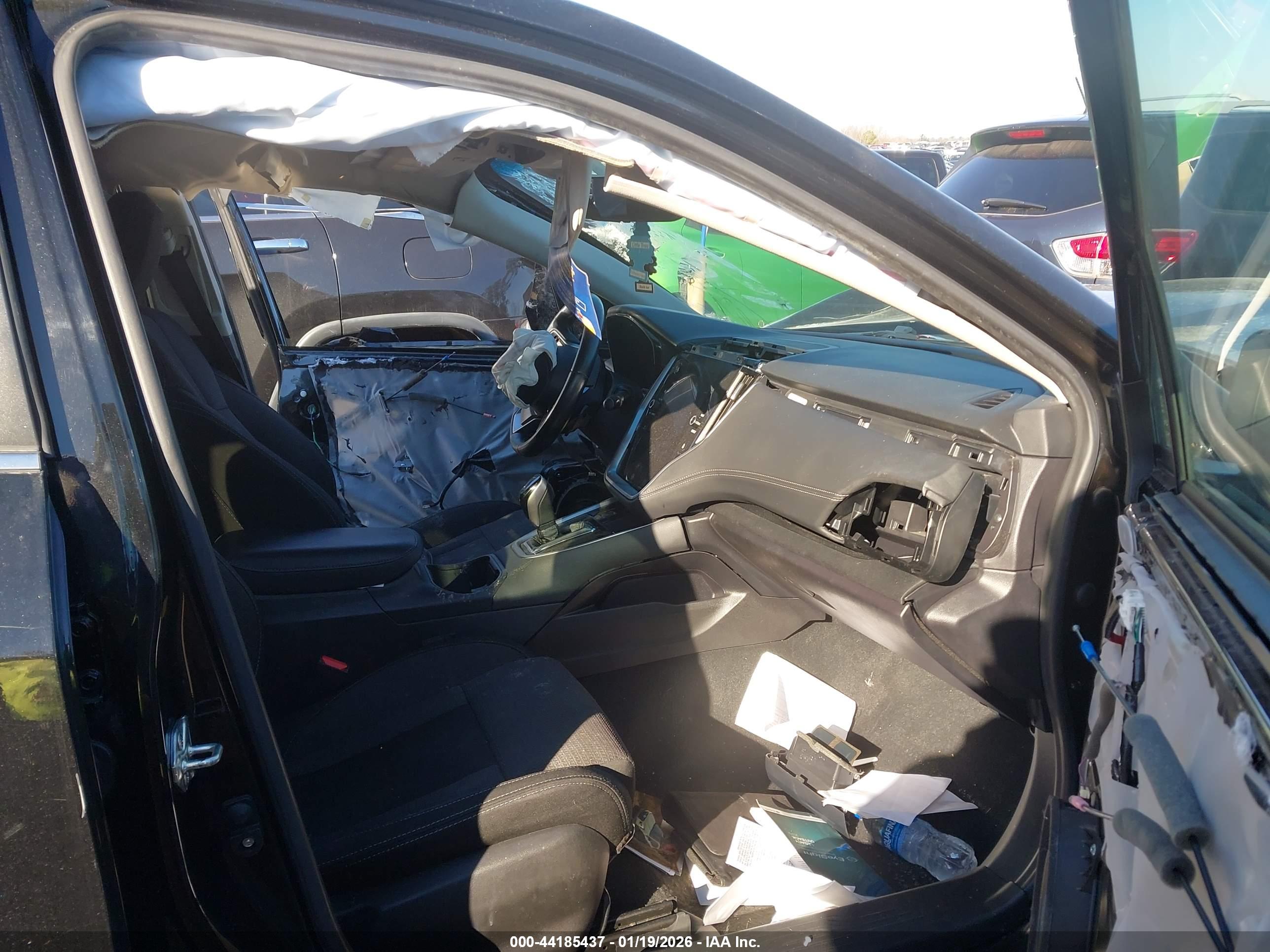 SUBARU OUTBACK image 5
