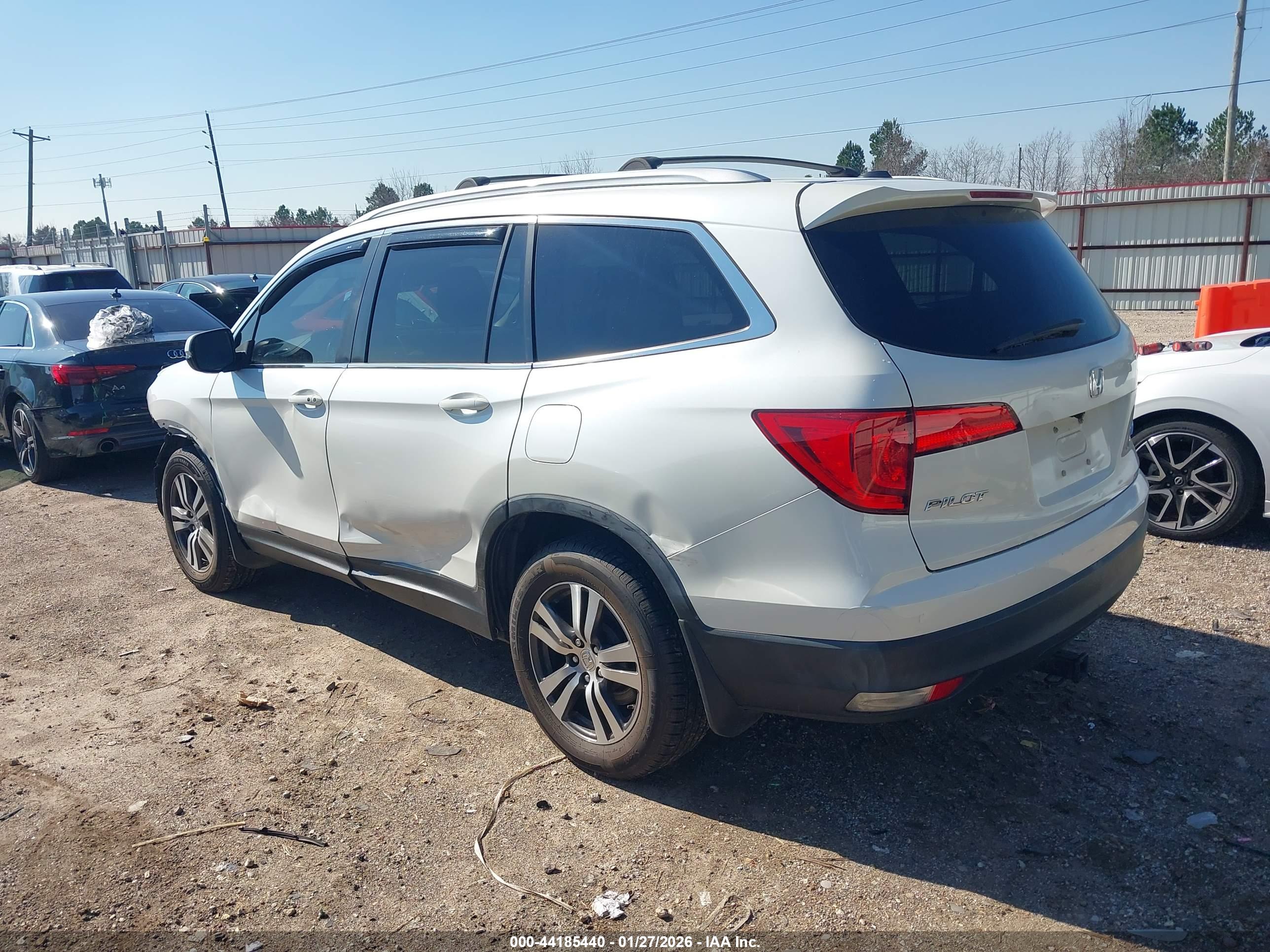 HONDA PILOT image 3