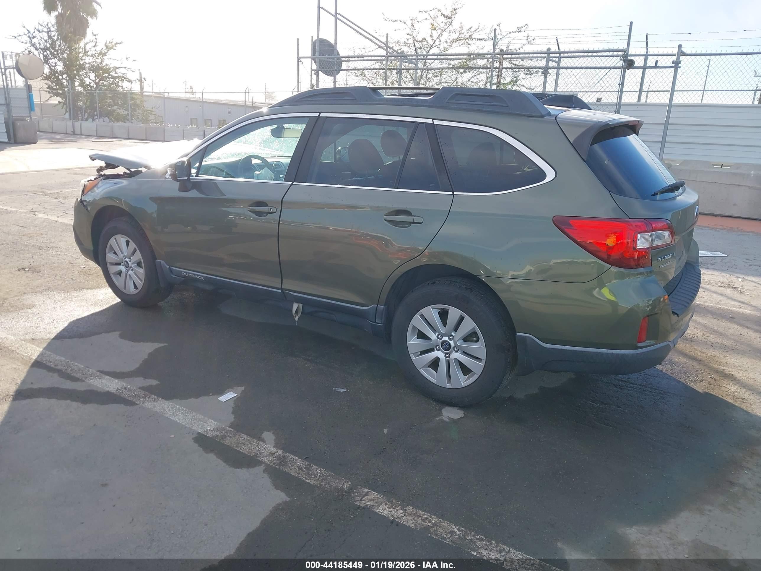 SUBARU OUTBACK image 3