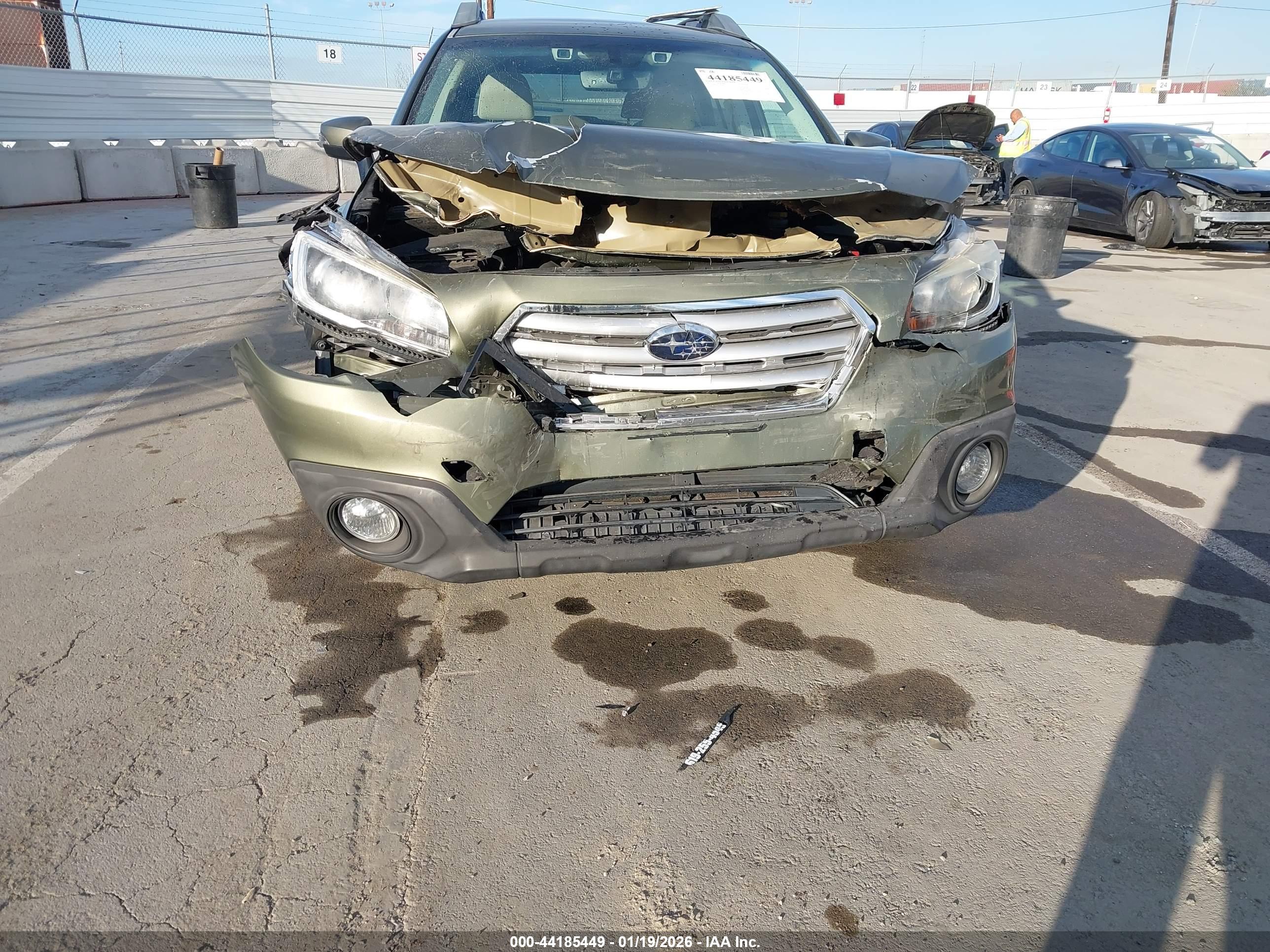 SUBARU OUTBACK image 6
