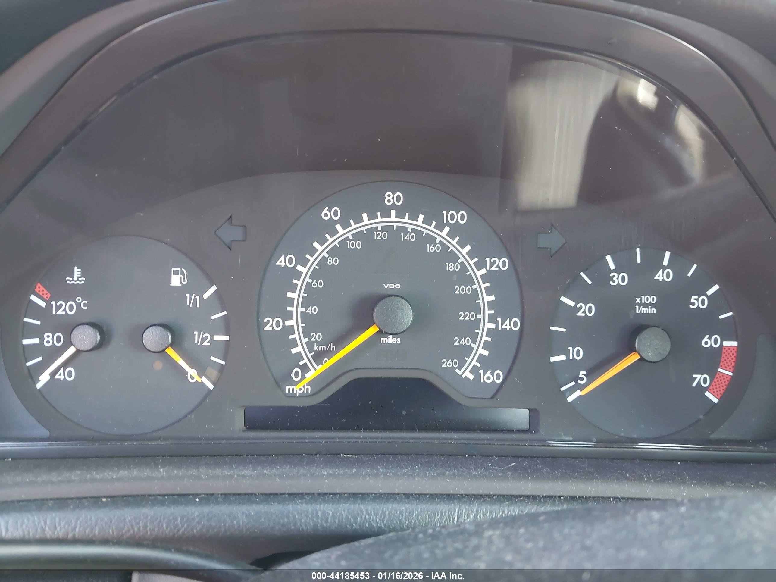 MERCEDES-BENZ CLK image 7