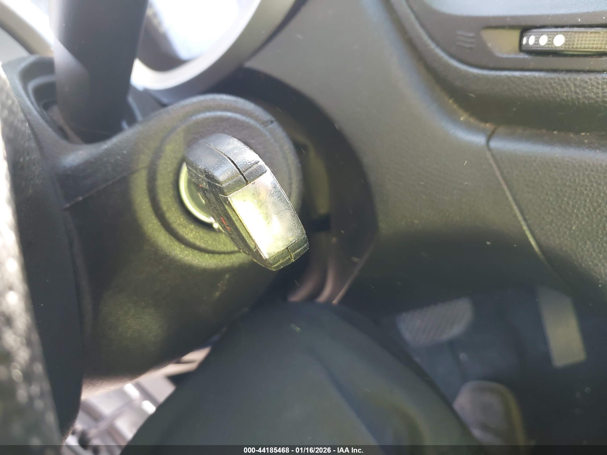 CHEVROLET EQUINOX image 11